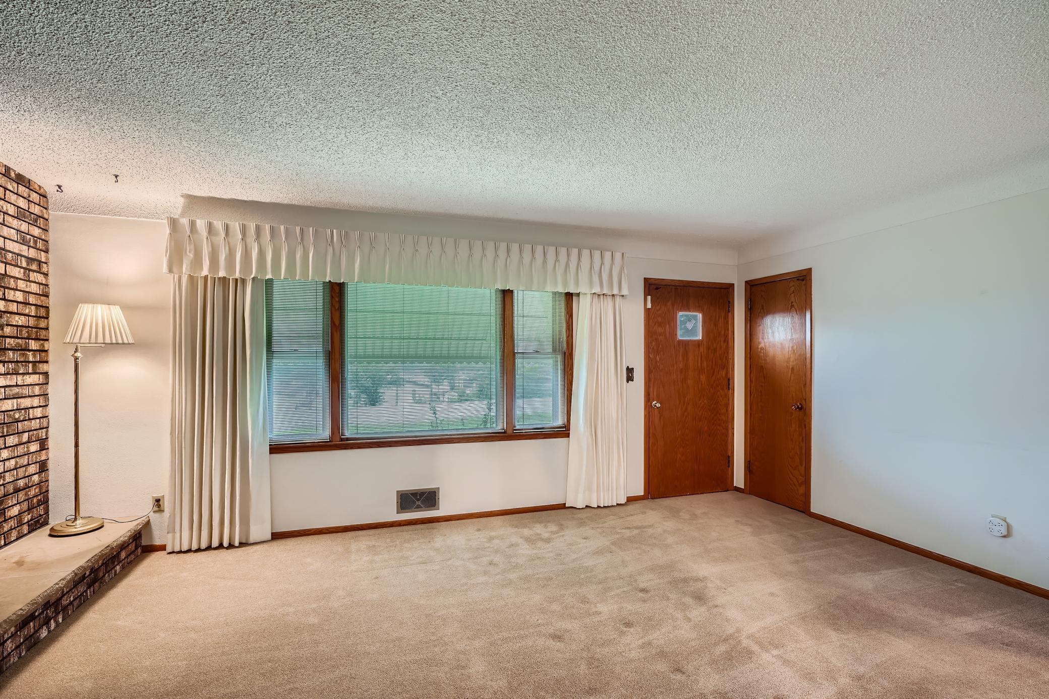 2415 Geneva Avenue N