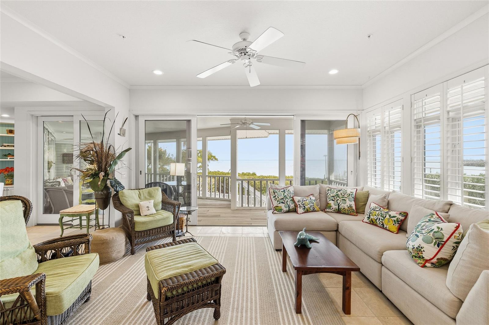 16 GROUPER HOLE DR