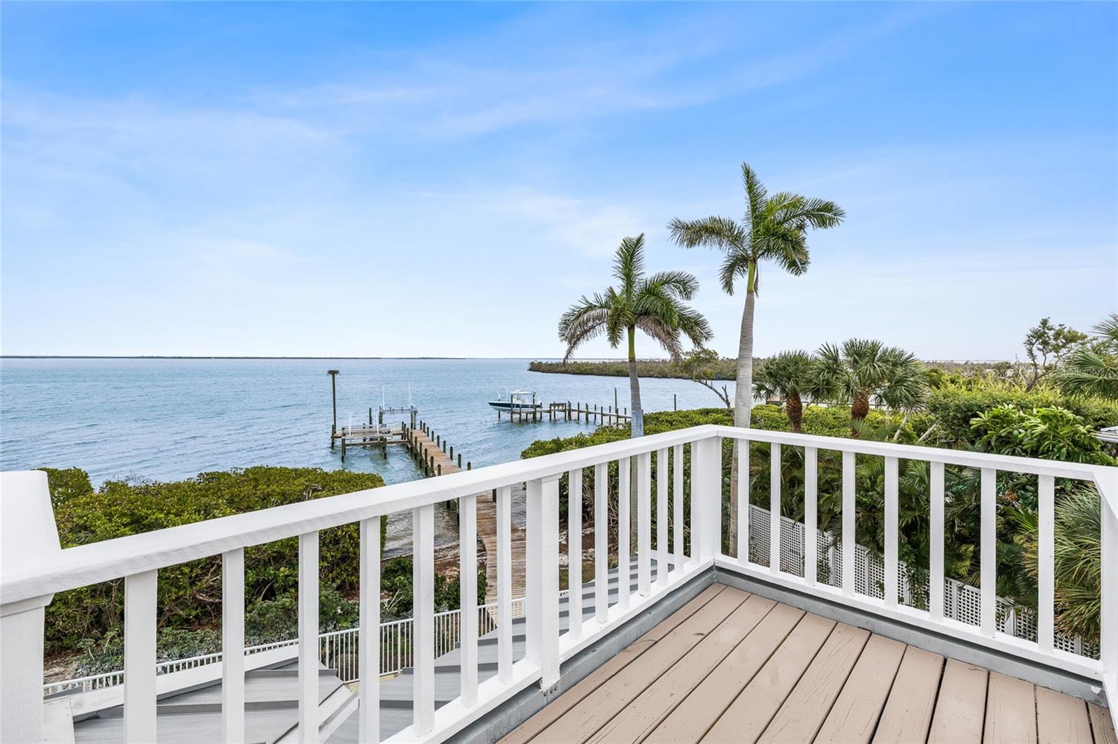 16 GROUPER HOLE DR