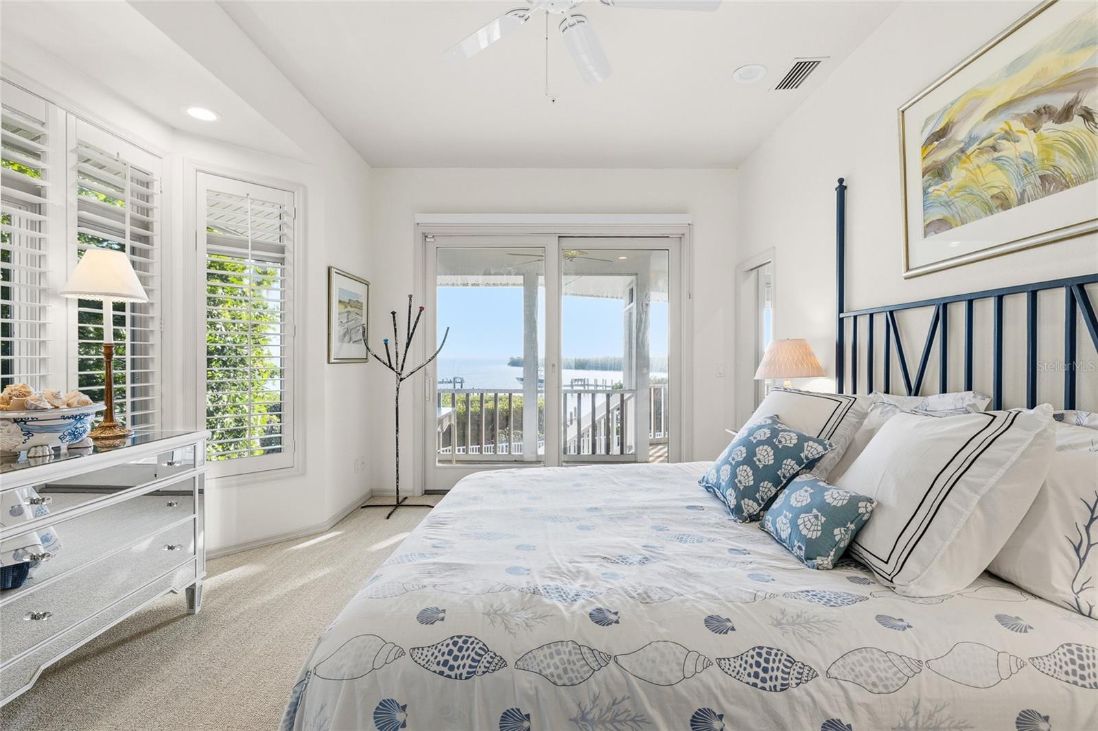 16 GROUPER HOLE DR