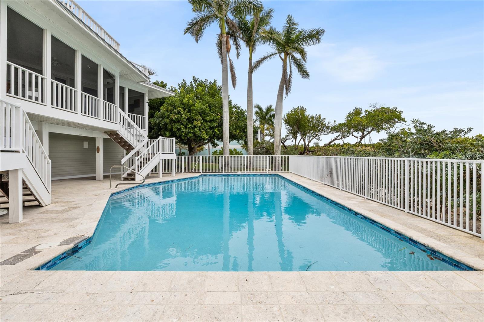 16 GROUPER HOLE DR