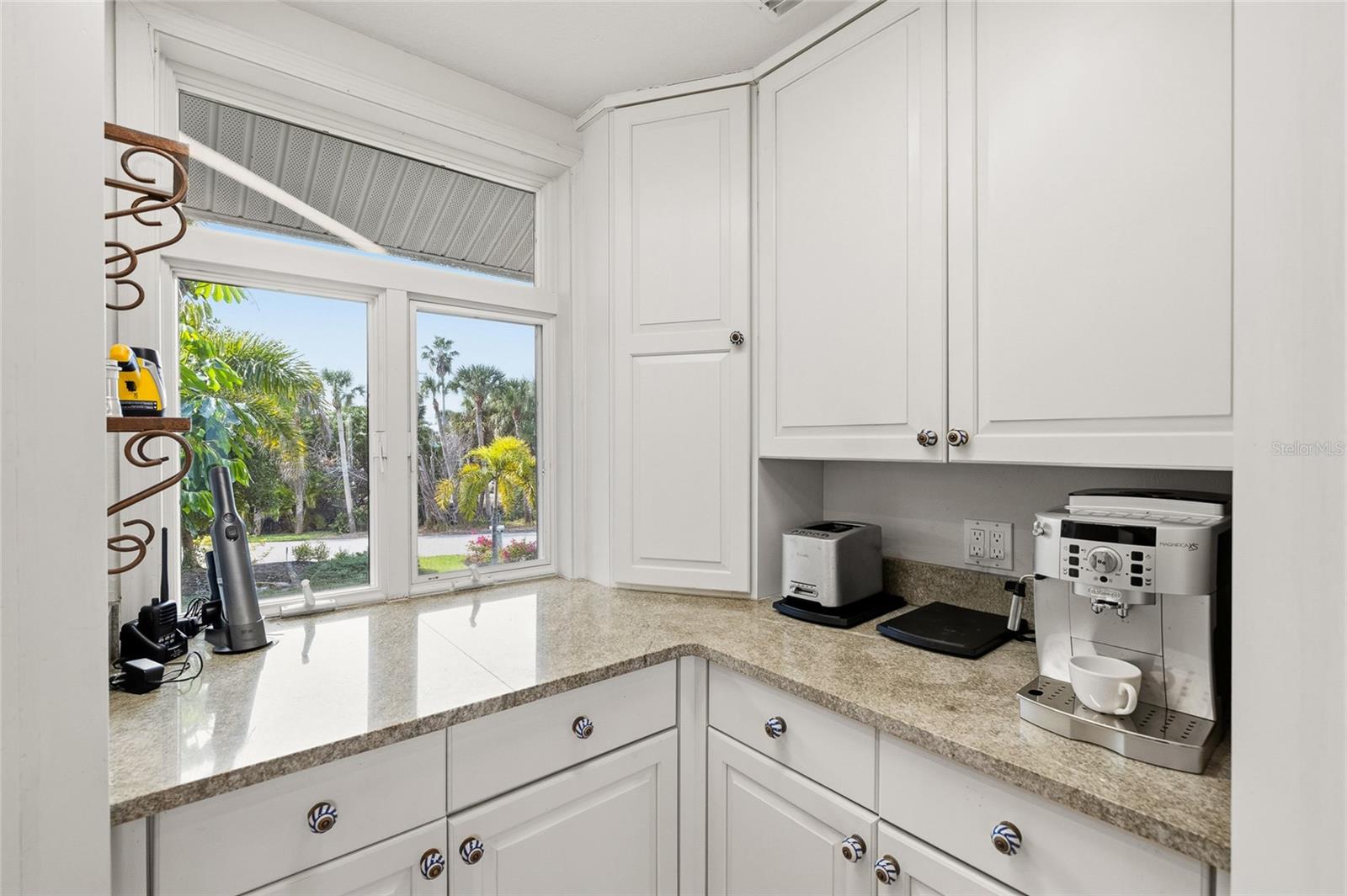 16 GROUPER HOLE DR