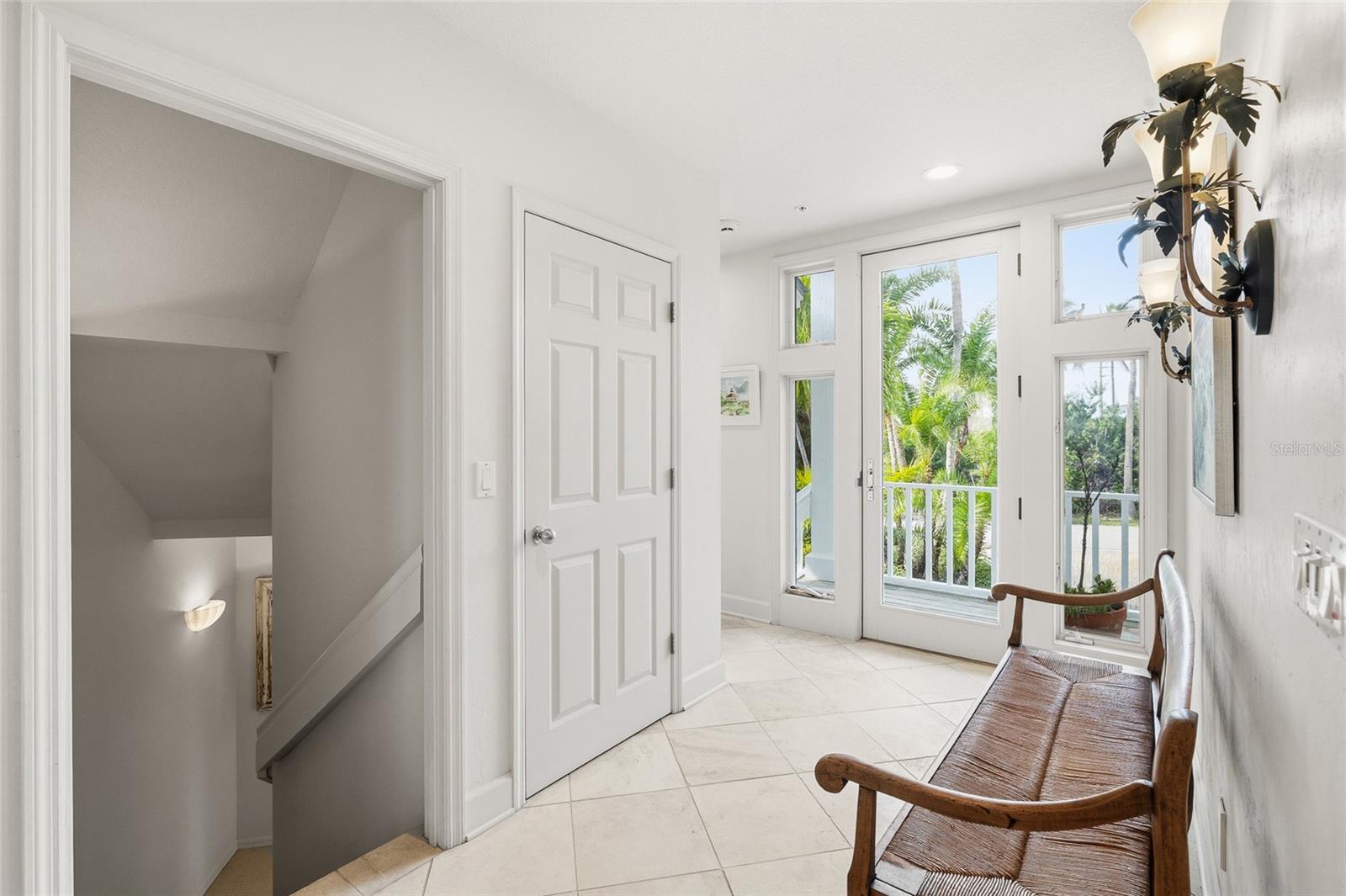 16 GROUPER HOLE DR