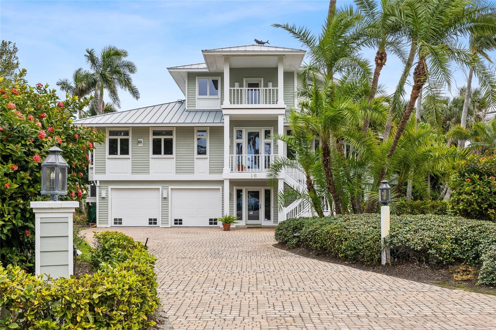 16 GROUPER HOLE DR
