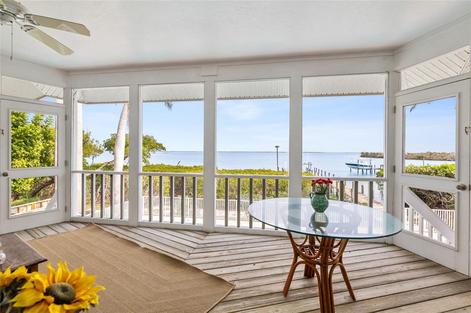 16 GROUPER HOLE DR