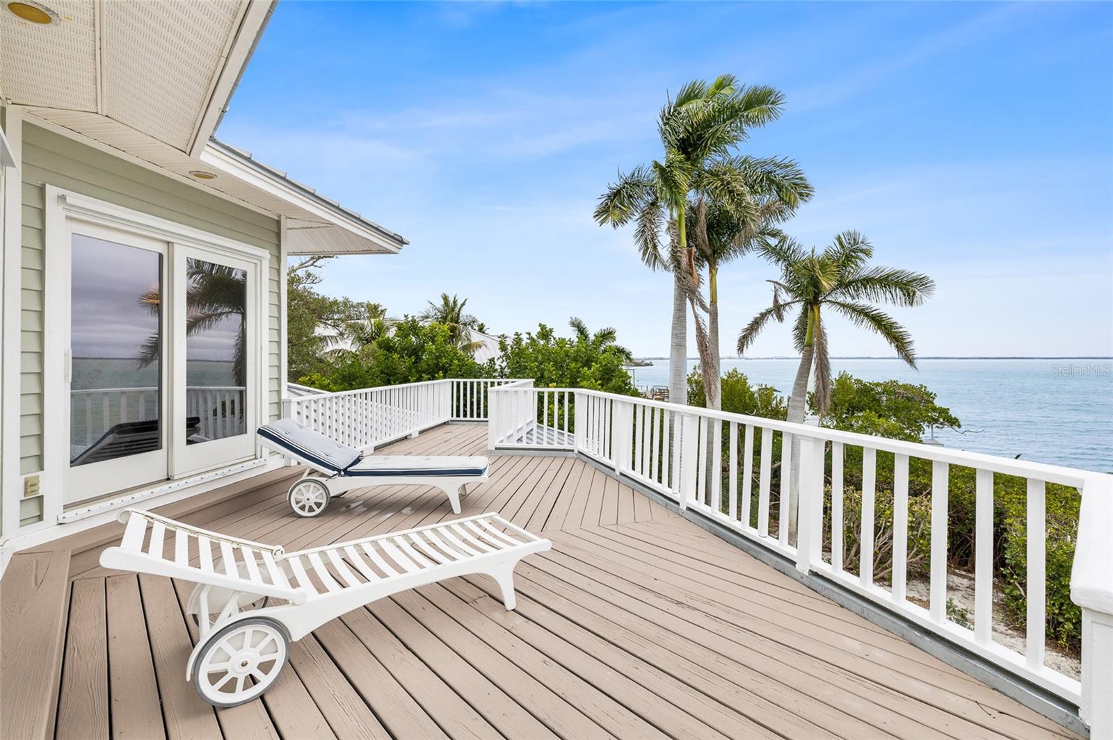 16 GROUPER HOLE DR