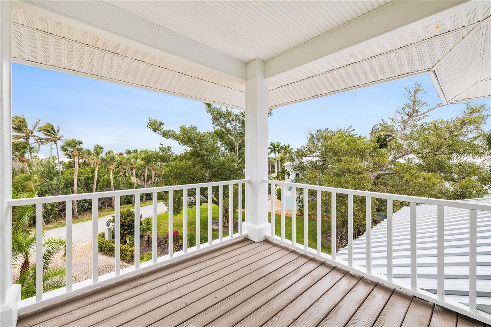 16 GROUPER HOLE DR