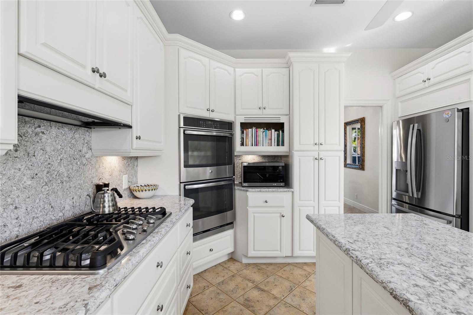 162 BLACKWALL CT