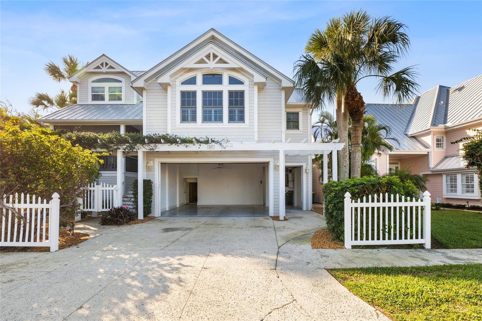 162 BLACKWALL CT