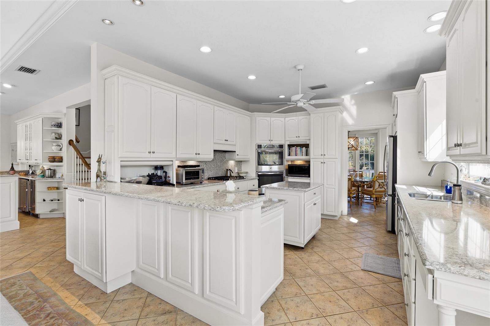 162 BLACKWALL CT