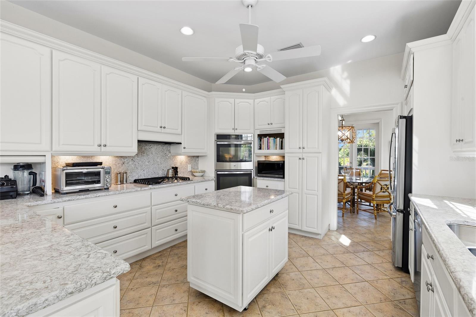 162 BLACKWALL CT