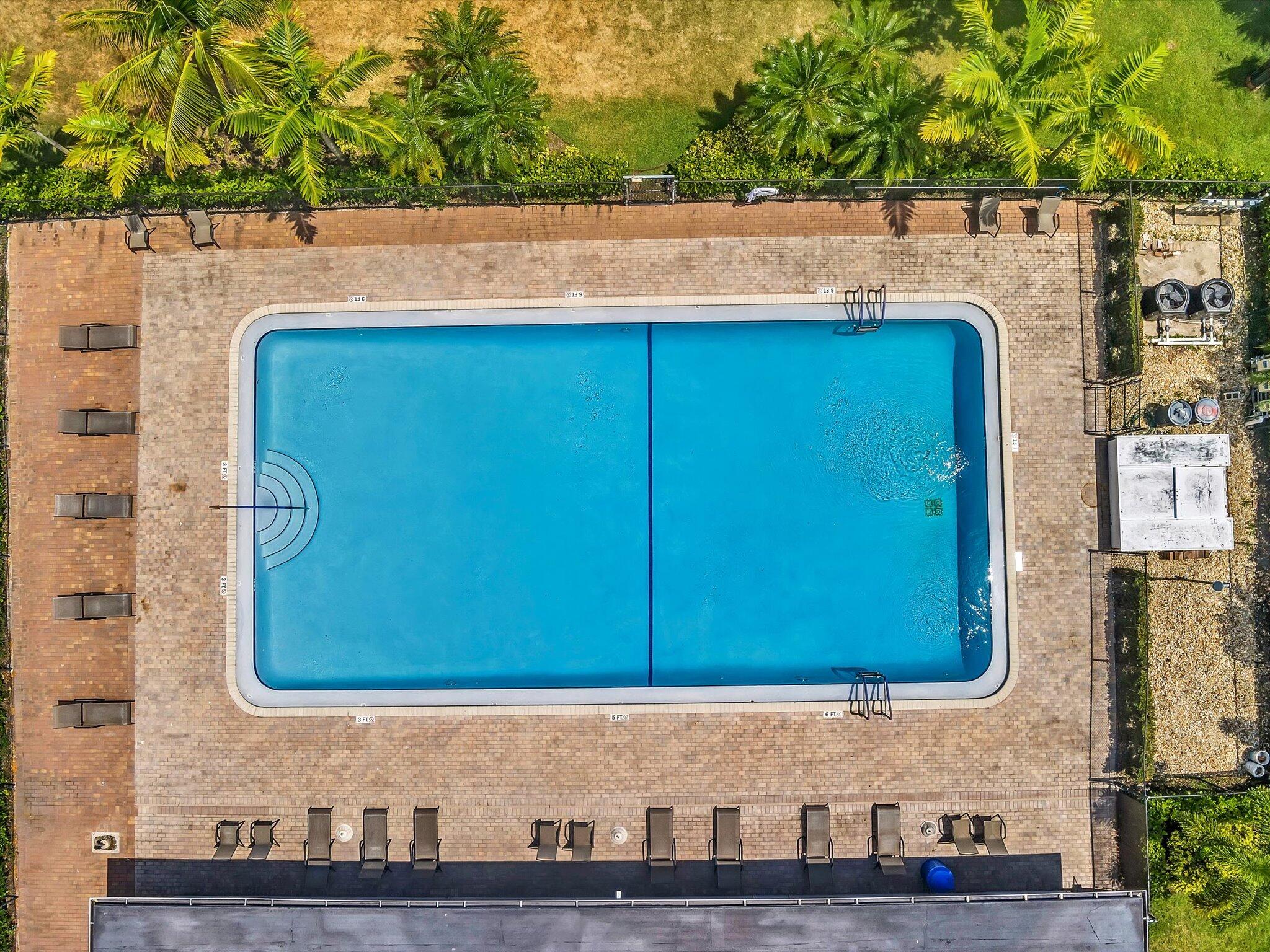 4504 NW 47th Terrace