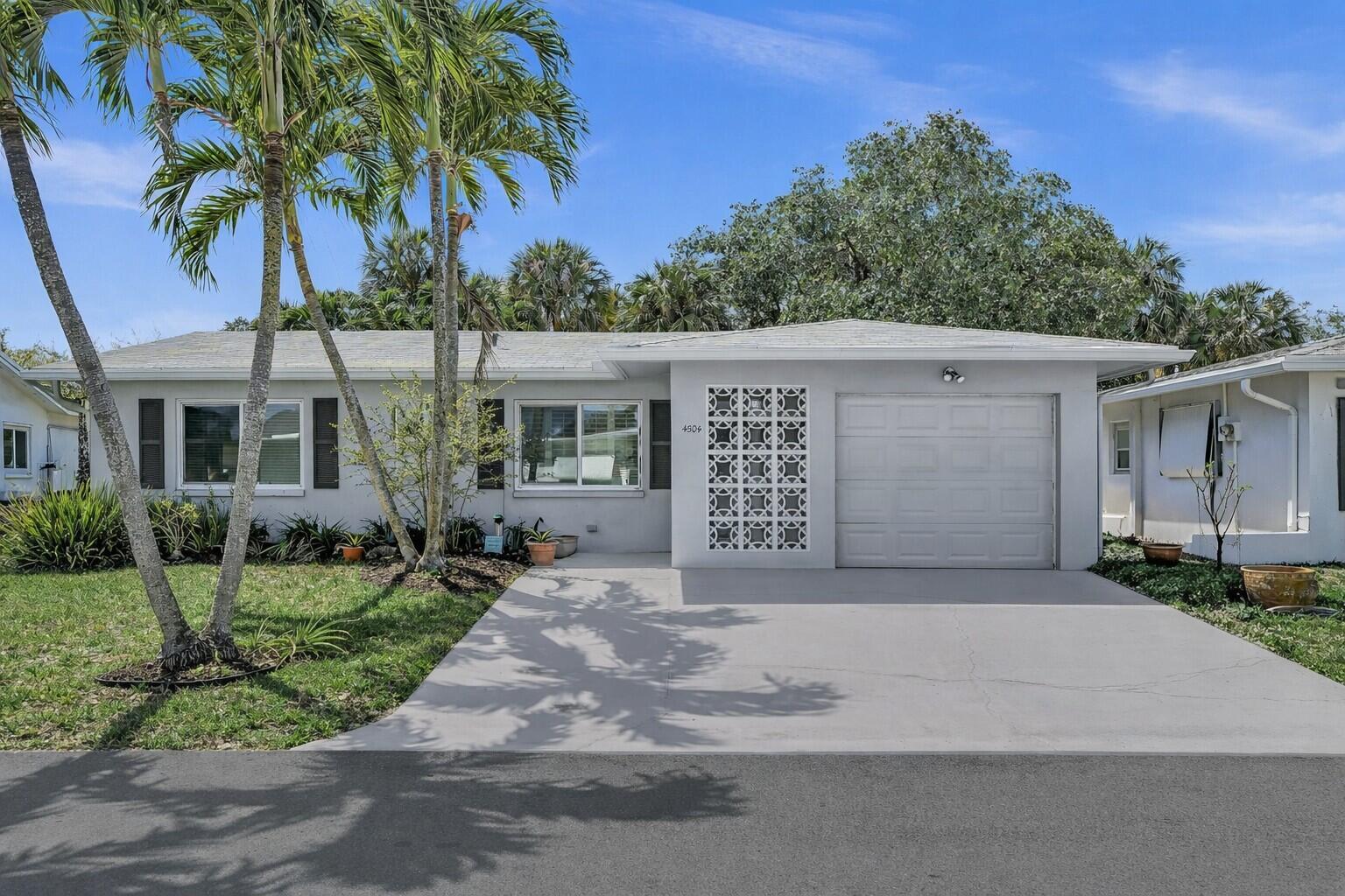 4504 NW 47th Terrace