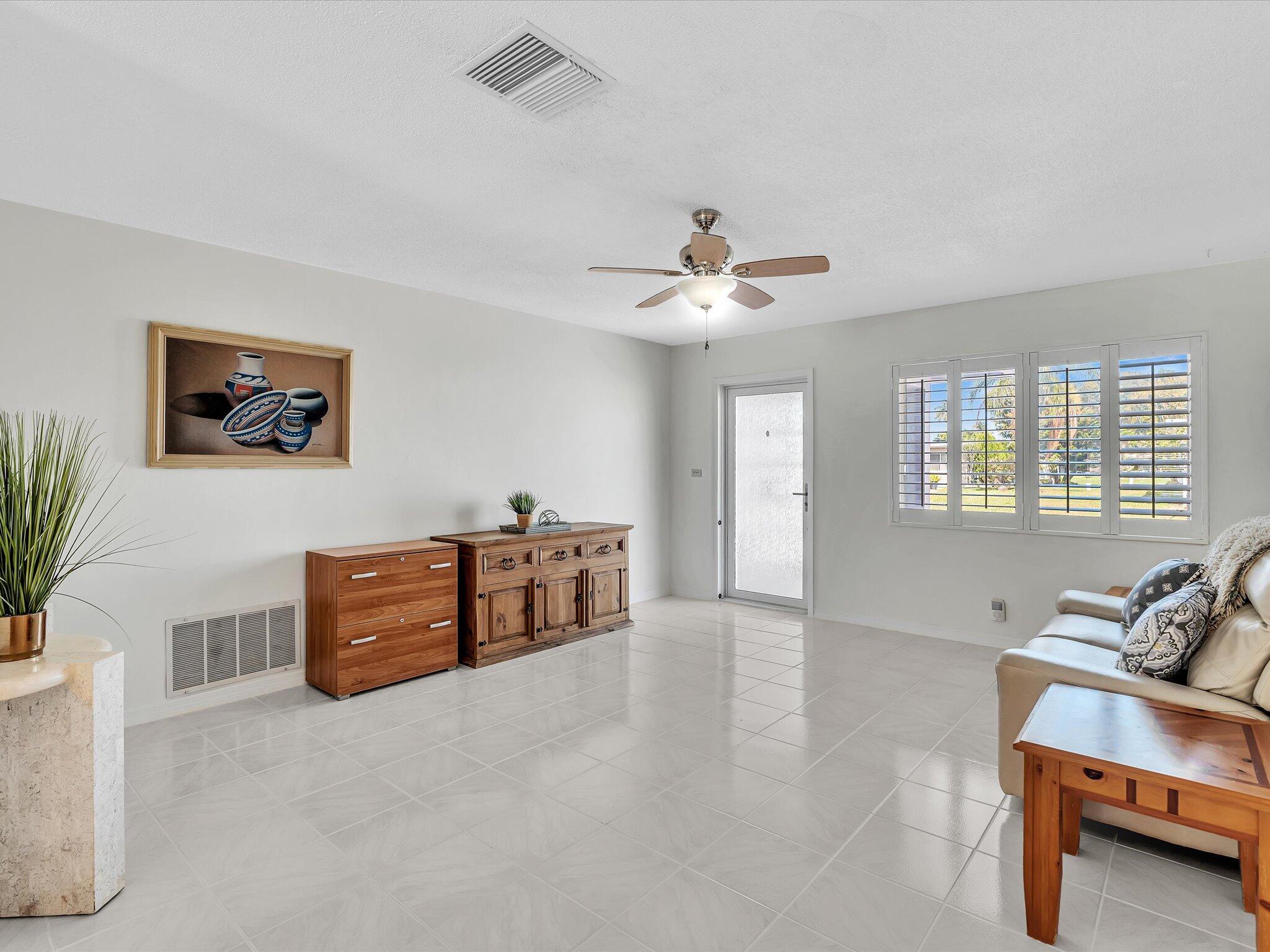 4504 NW 47th Terrace