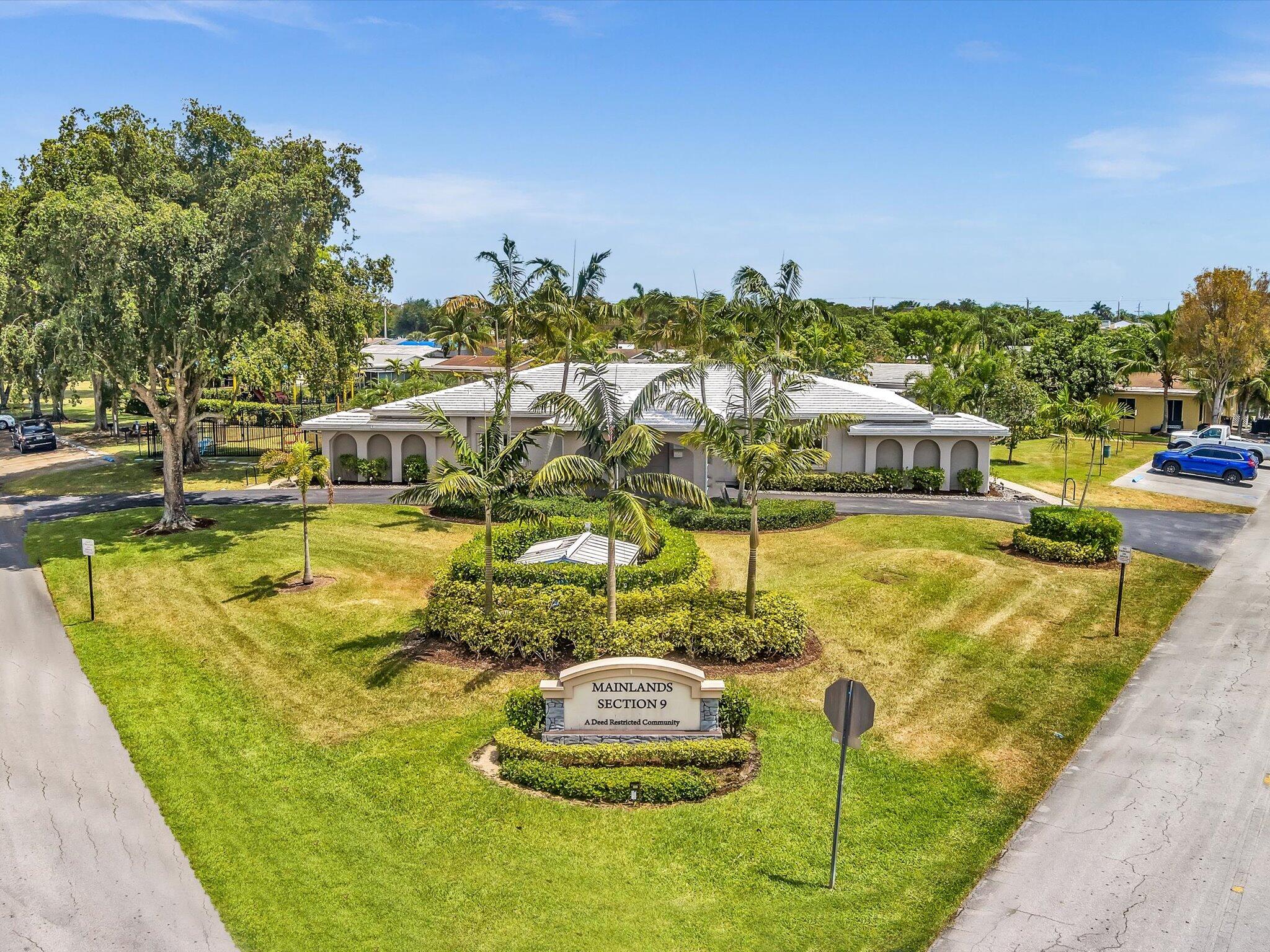 4504 NW 47th Terrace