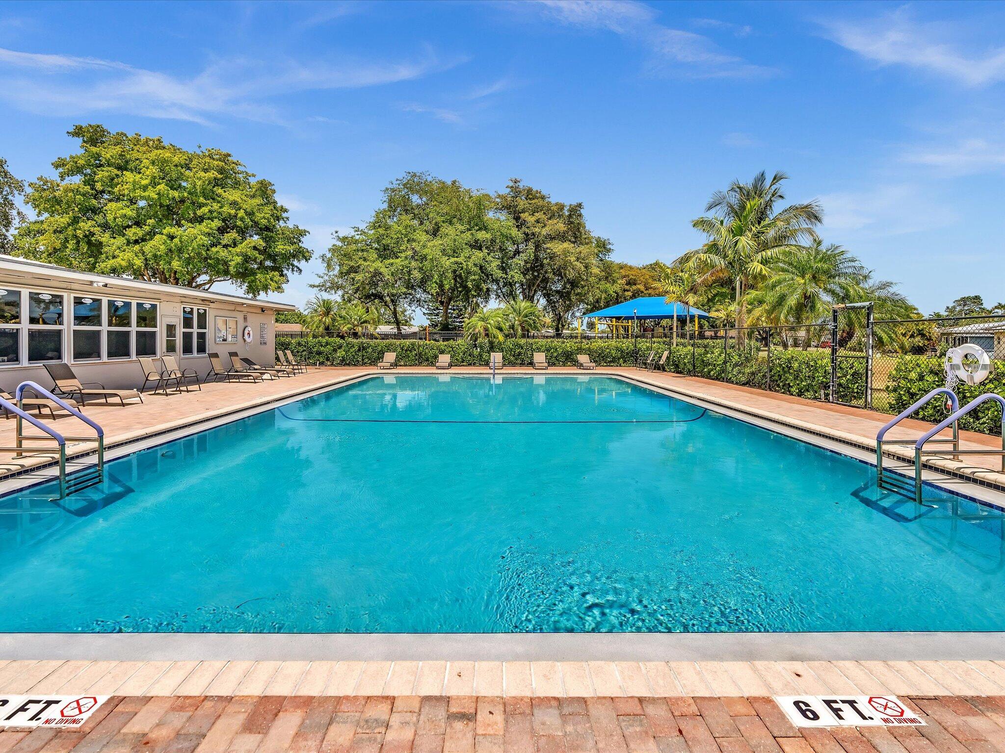 4504 NW 47th Terrace