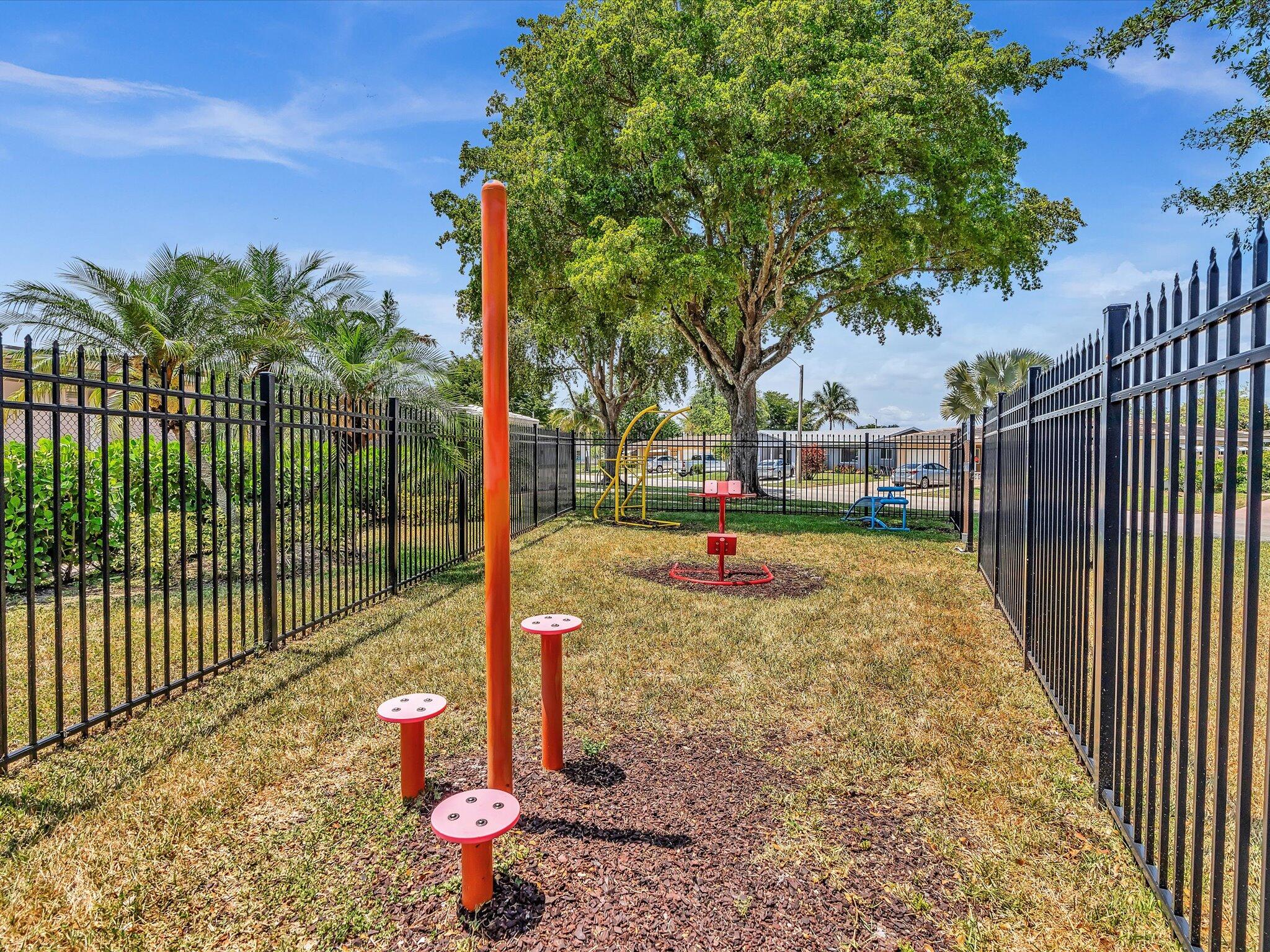4504 NW 47th Terrace
