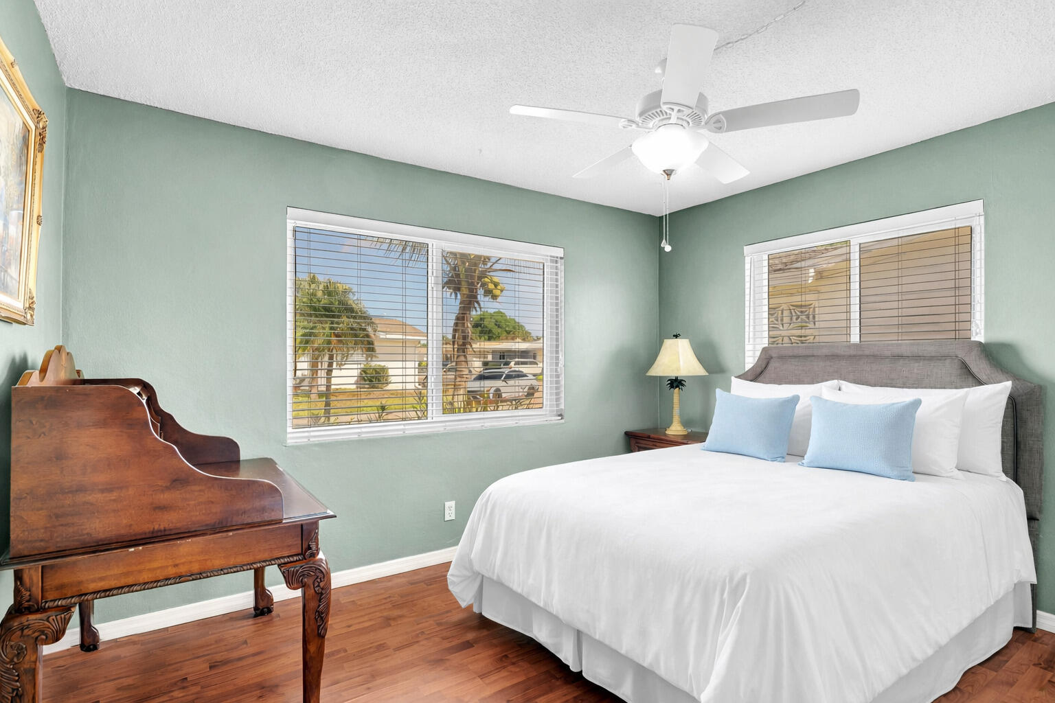 4504 NW 47th Terrace