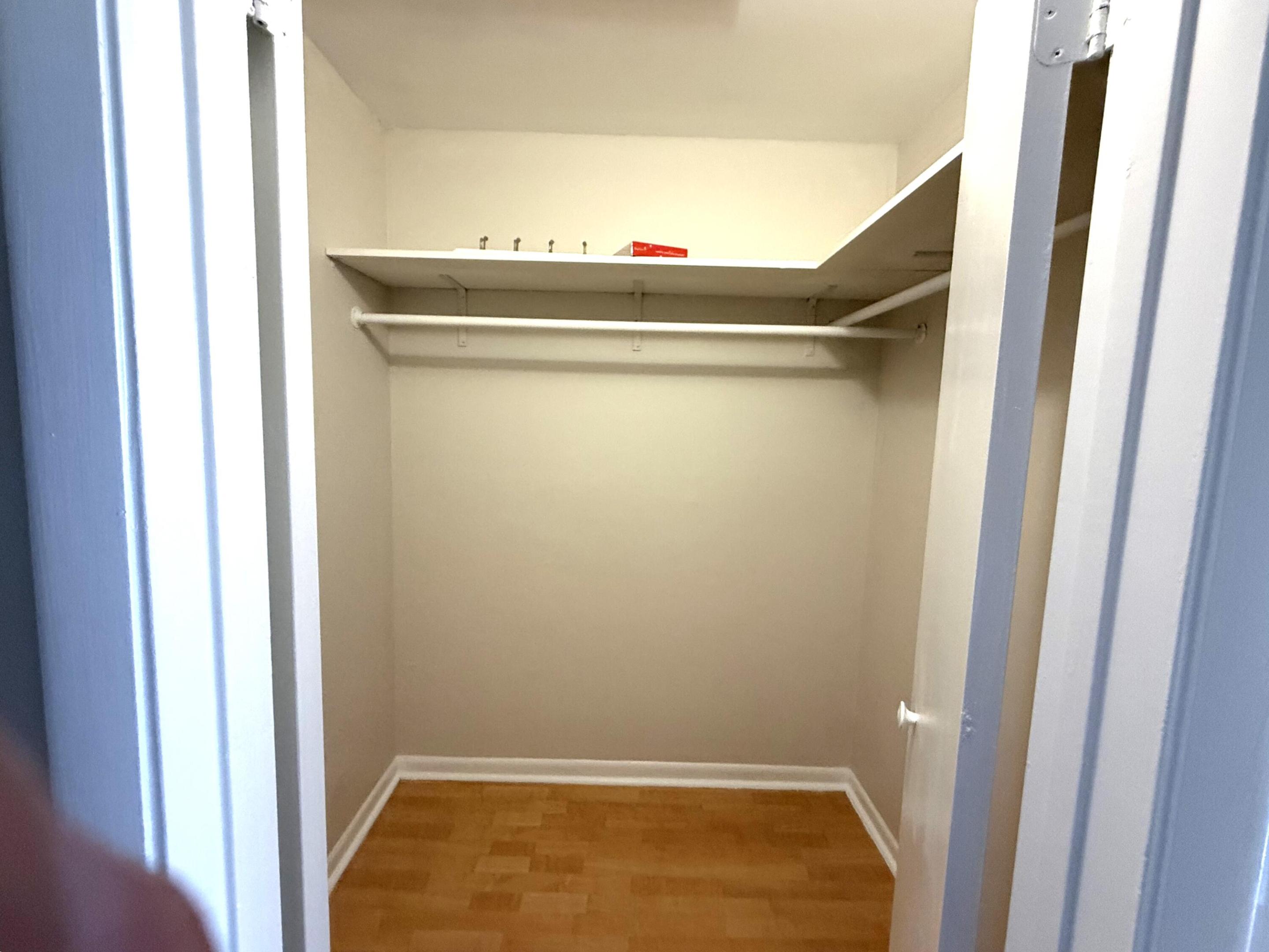 9793 Riverside Drive 59-4