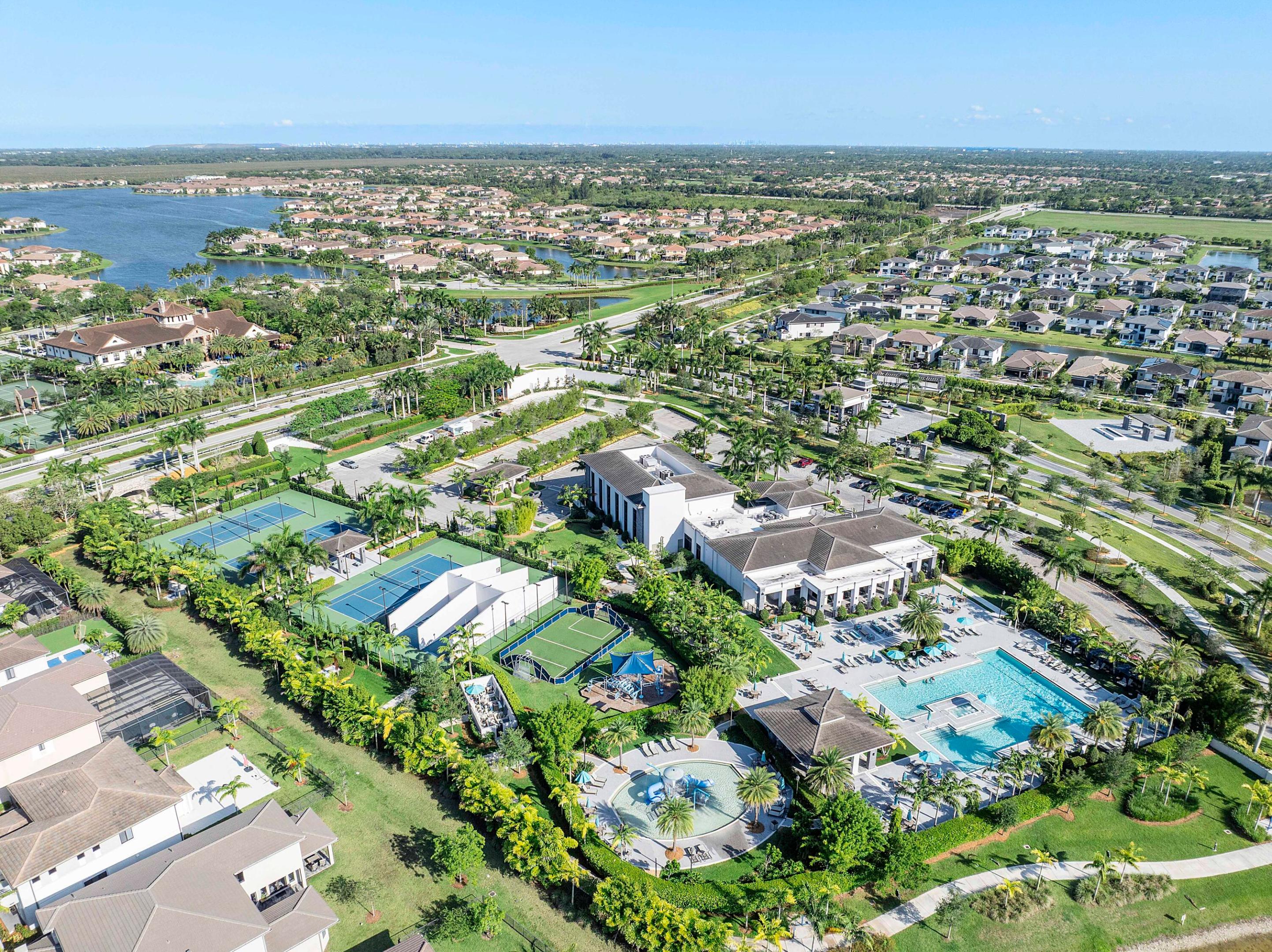 9628 Town Parc Circle S