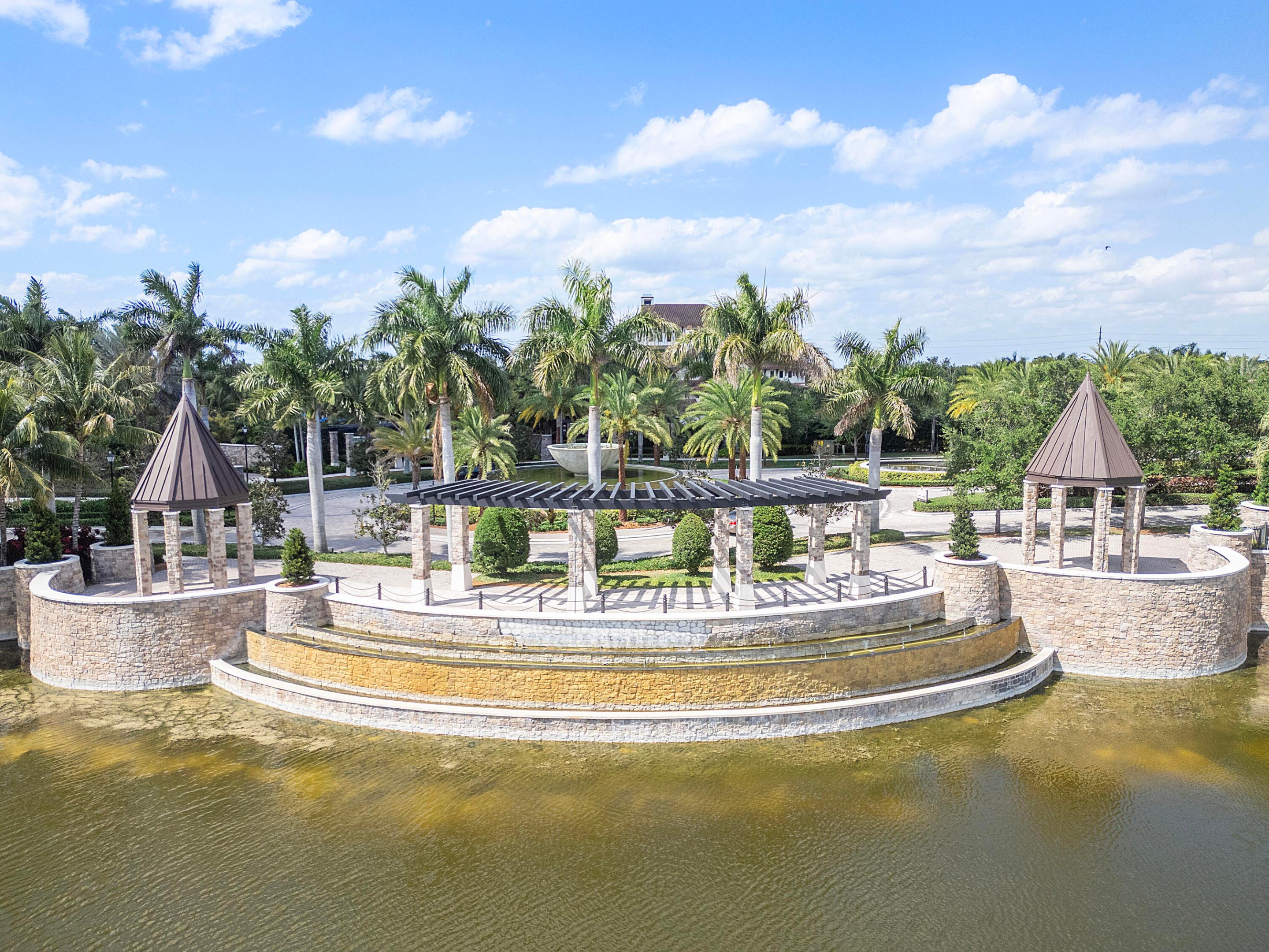 9628 Town Parc Circle S