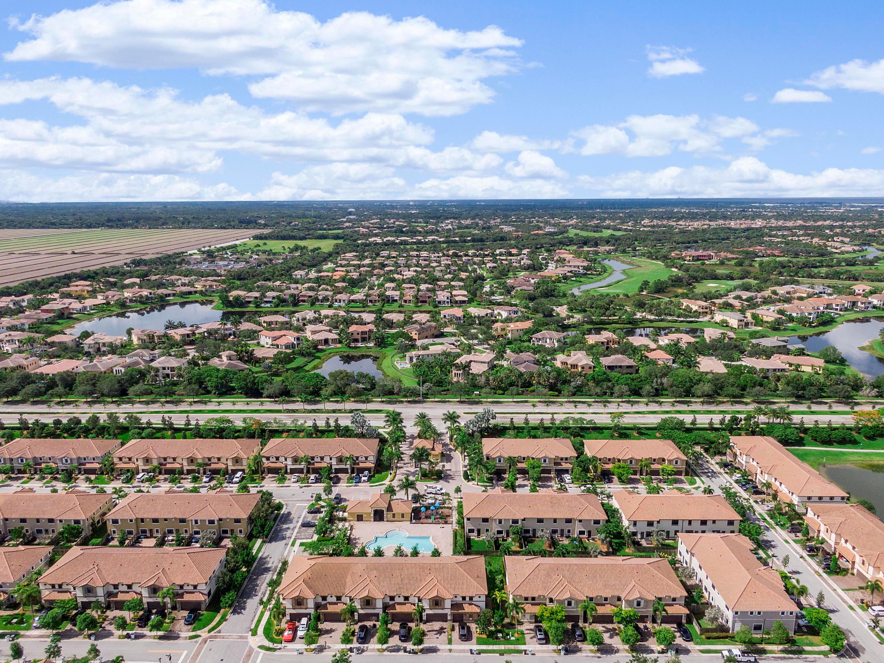 9628 Town Parc Circle S