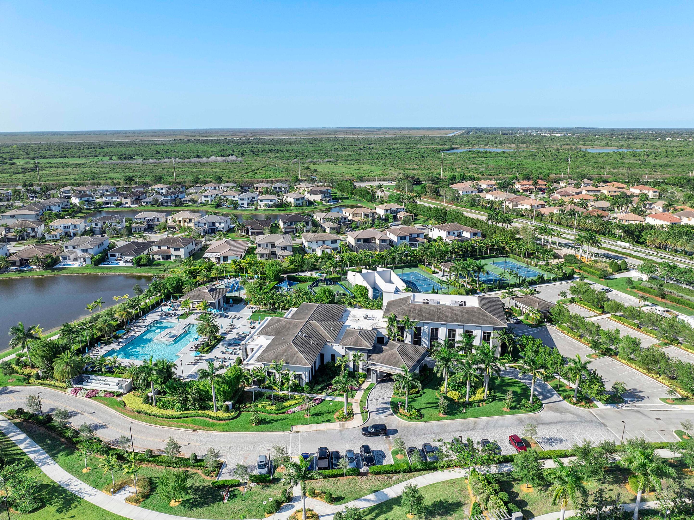 9628 Town Parc Circle S