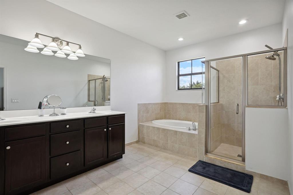 9628 Town Parc Circle S