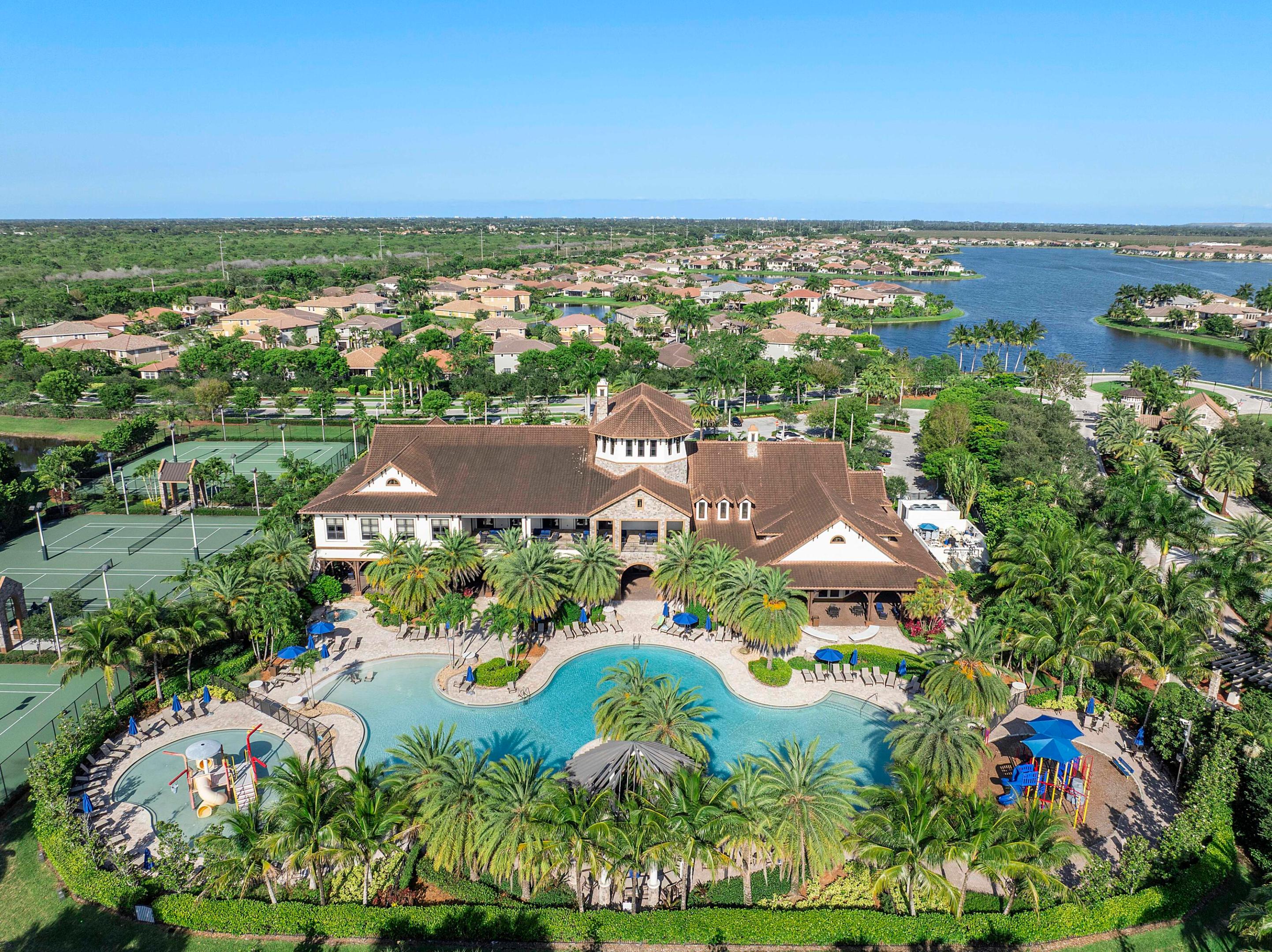 9628 Town Parc Circle S