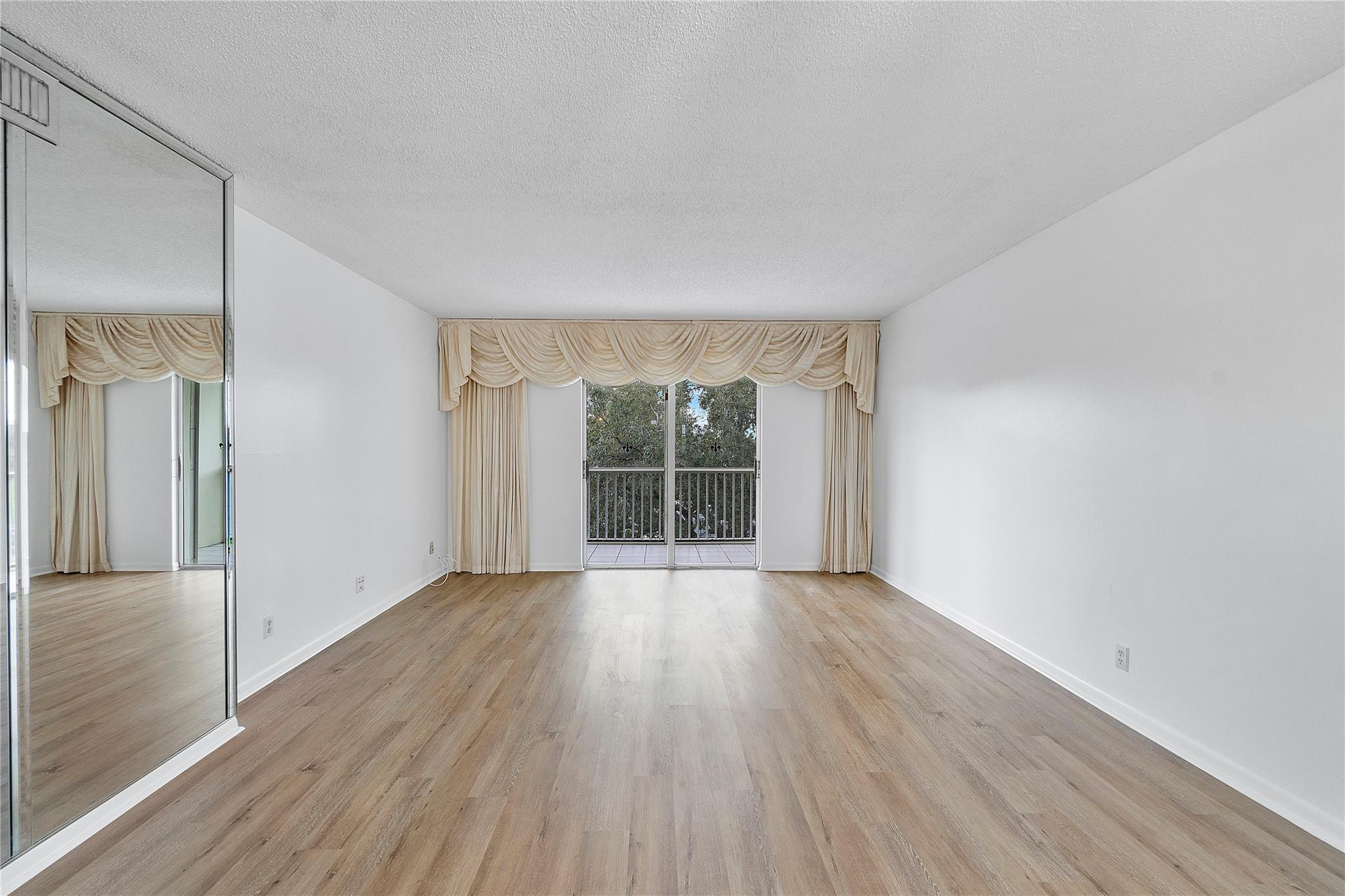 9101 W Sample Road 402