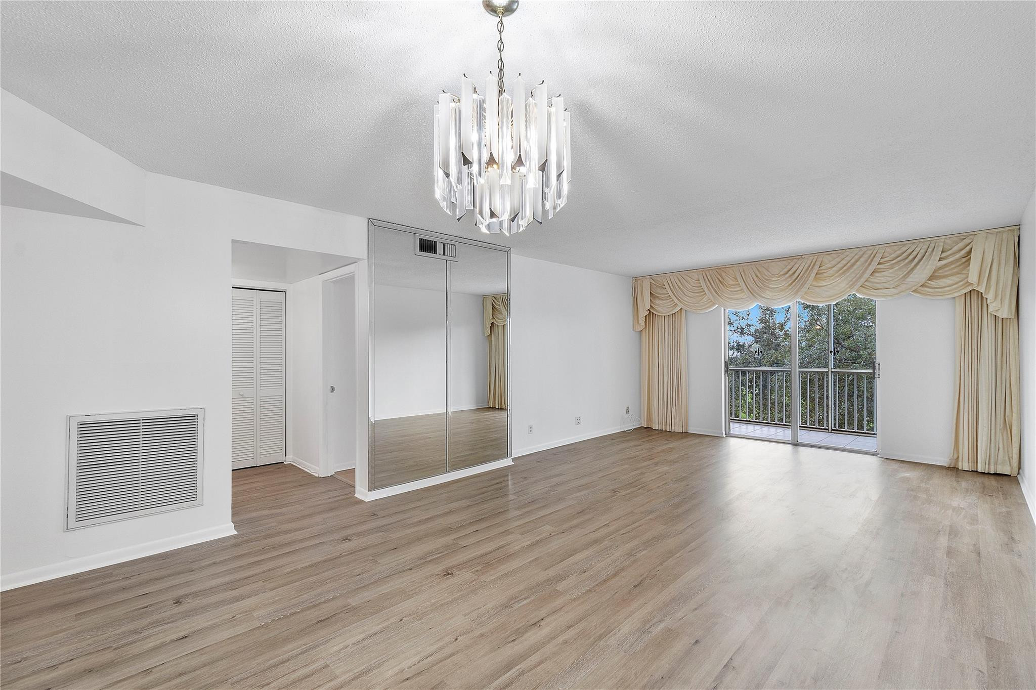9101 W Sample Road 402