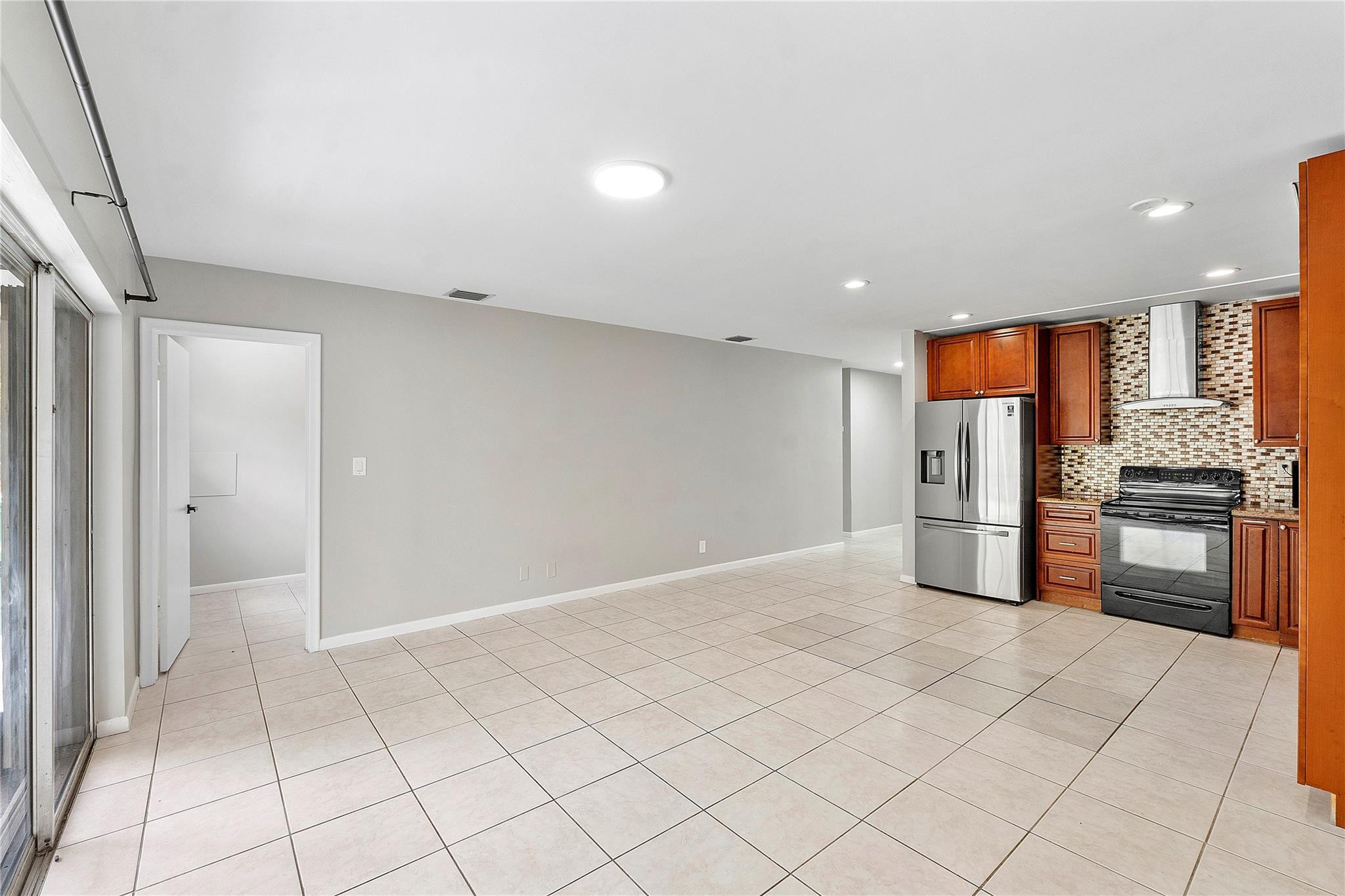 3843 NW 81st Terrace