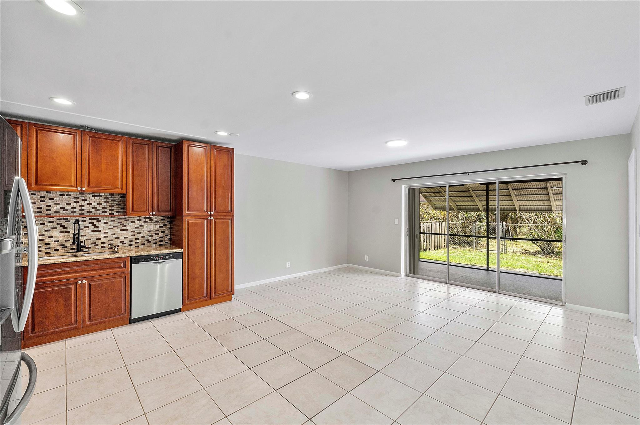 3843 NW 81st Terrace
