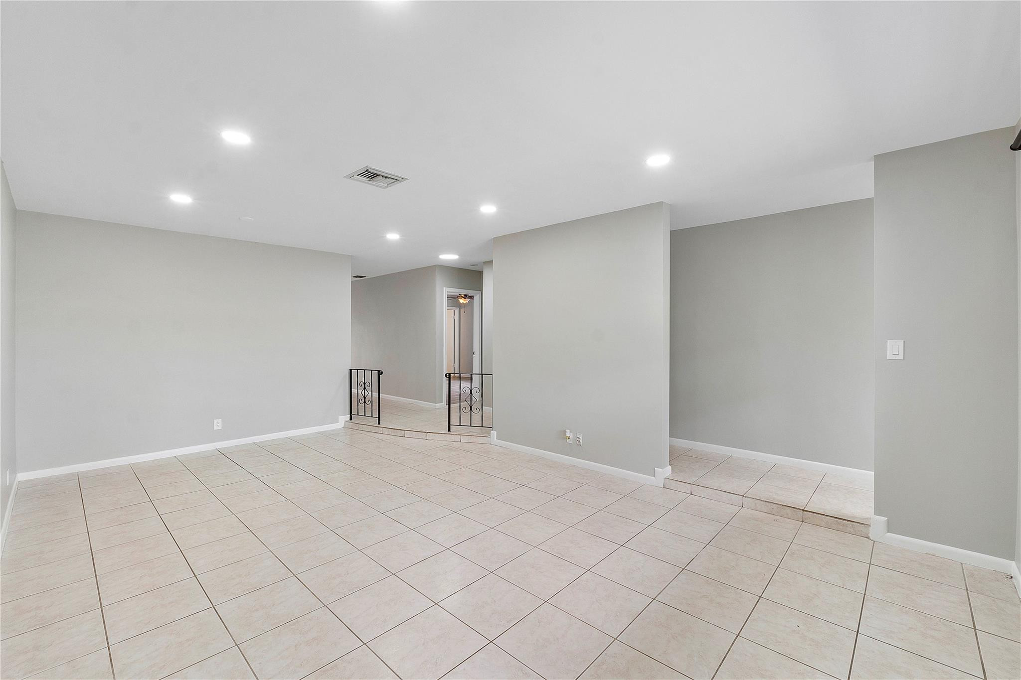 3843 NW 81st Terrace