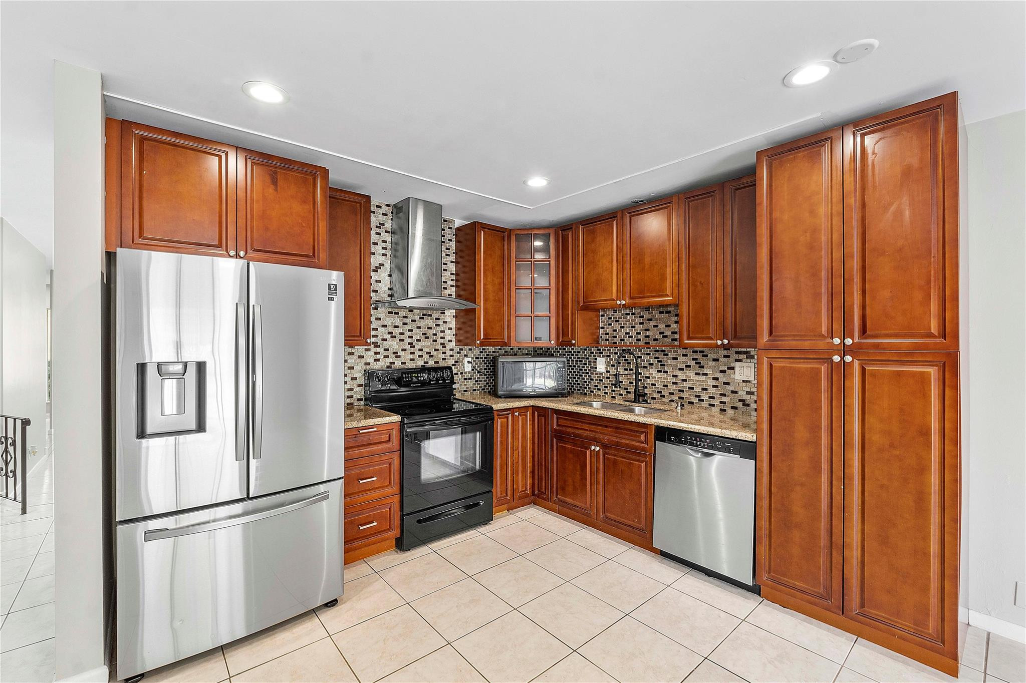 3843 NW 81st Terrace