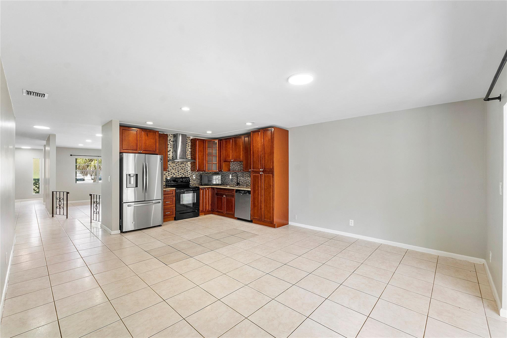 3843 NW 81st Terrace