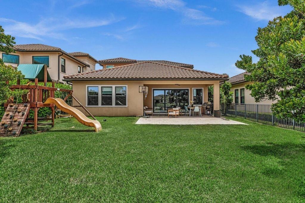 12143 S BAYPOINT Circle