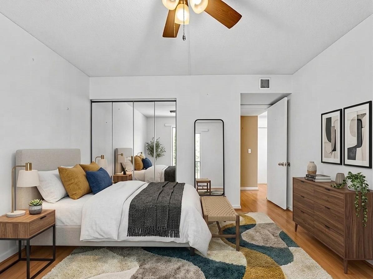 405 N Laurel Drive 206