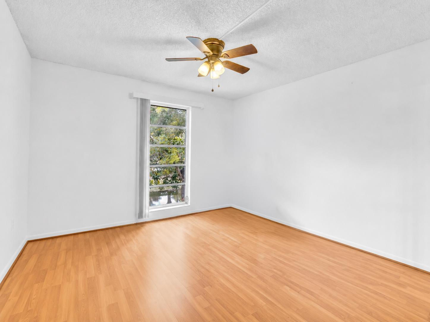 405 N Laurel Drive 206