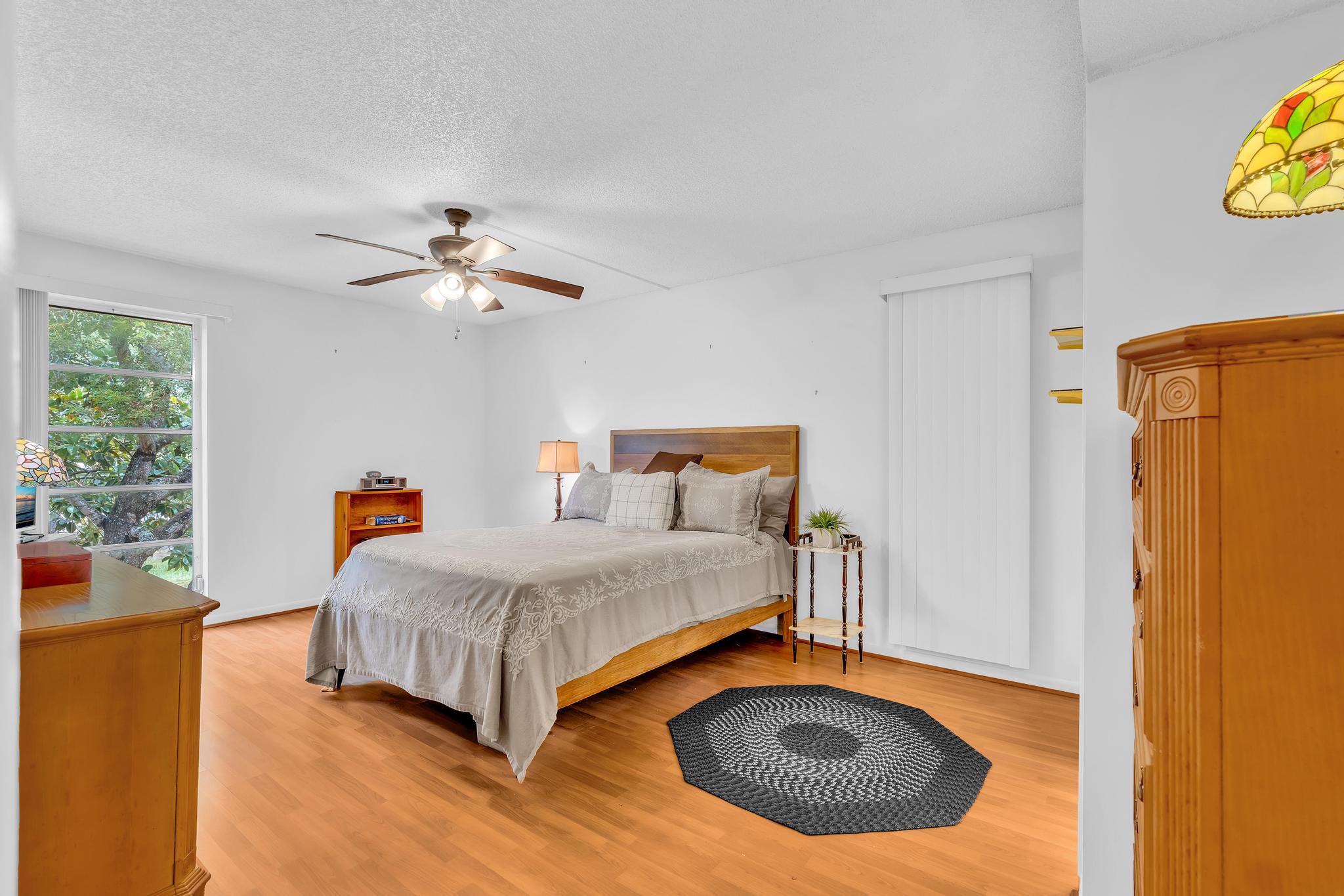 405 N Laurel Drive 206