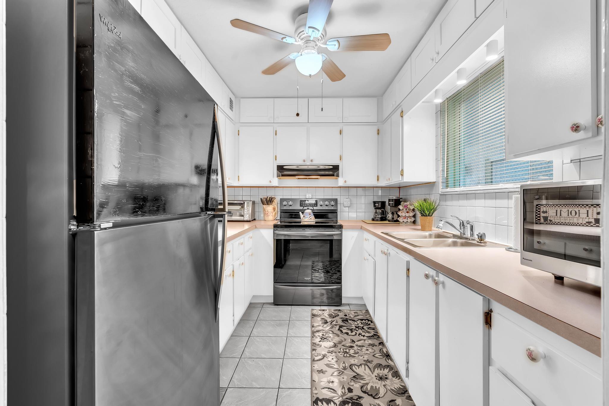 405 N Laurel Drive 206