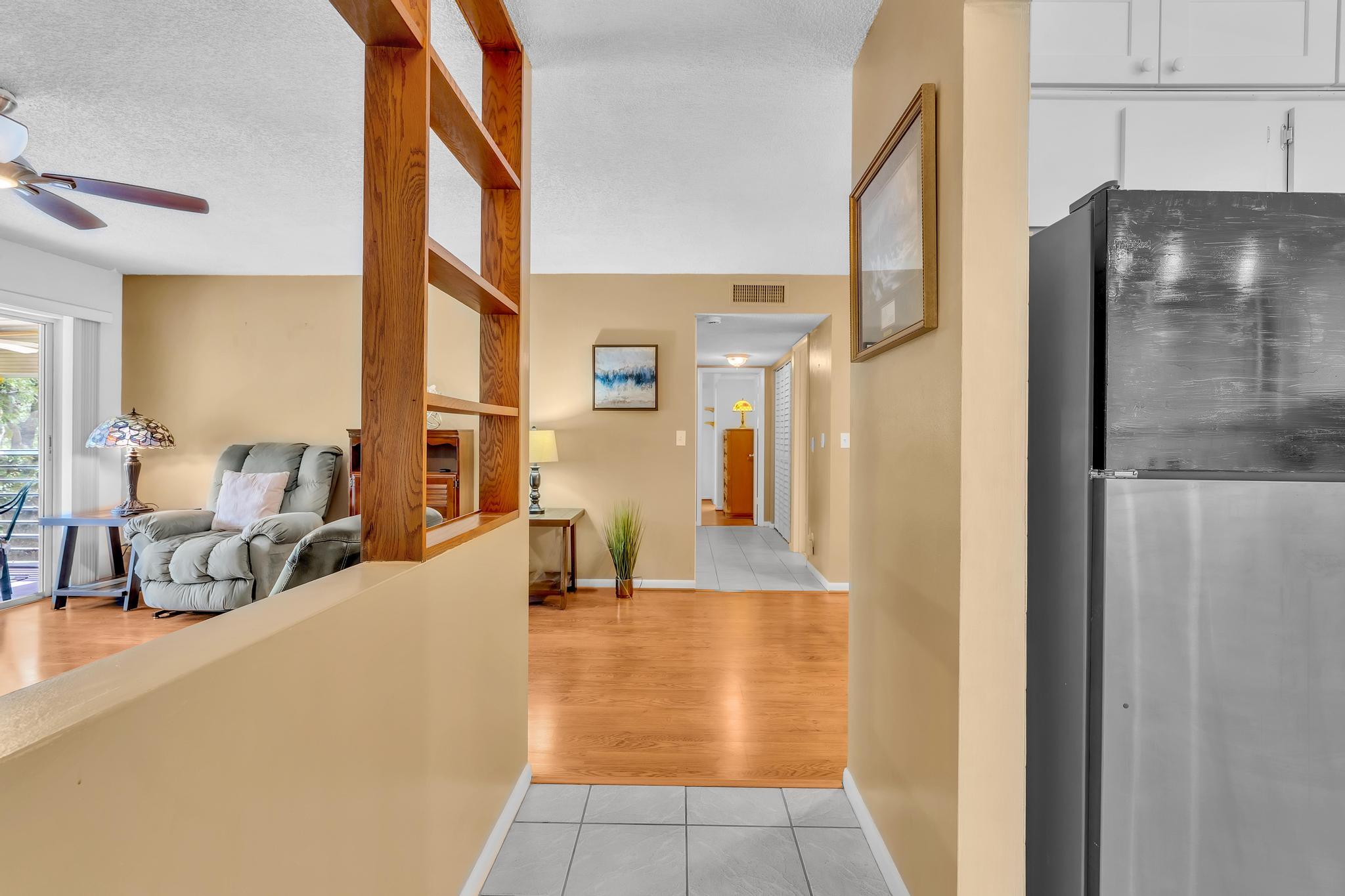 405 N Laurel Drive 206