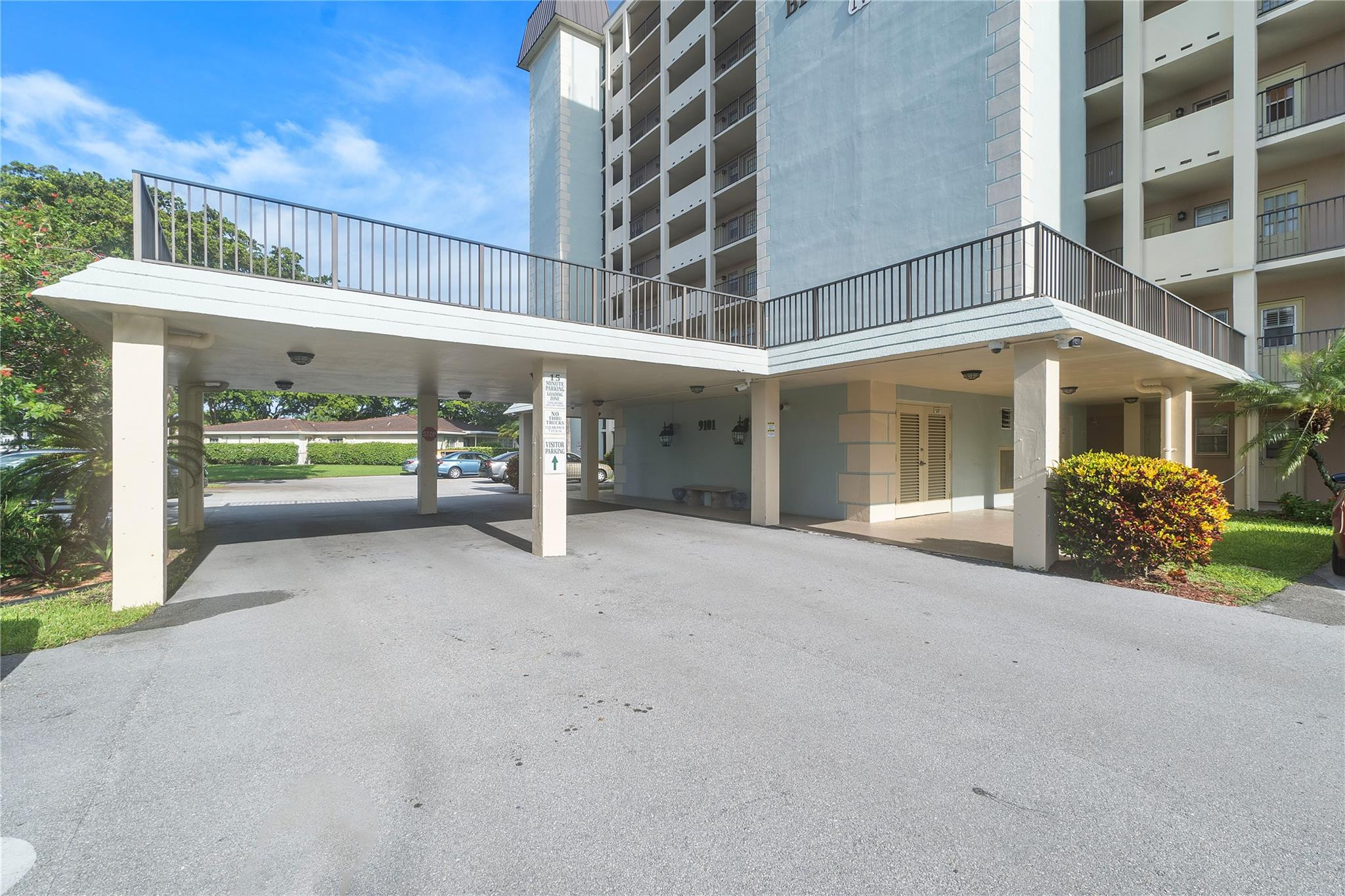 9101 W SAMPLE Road 402