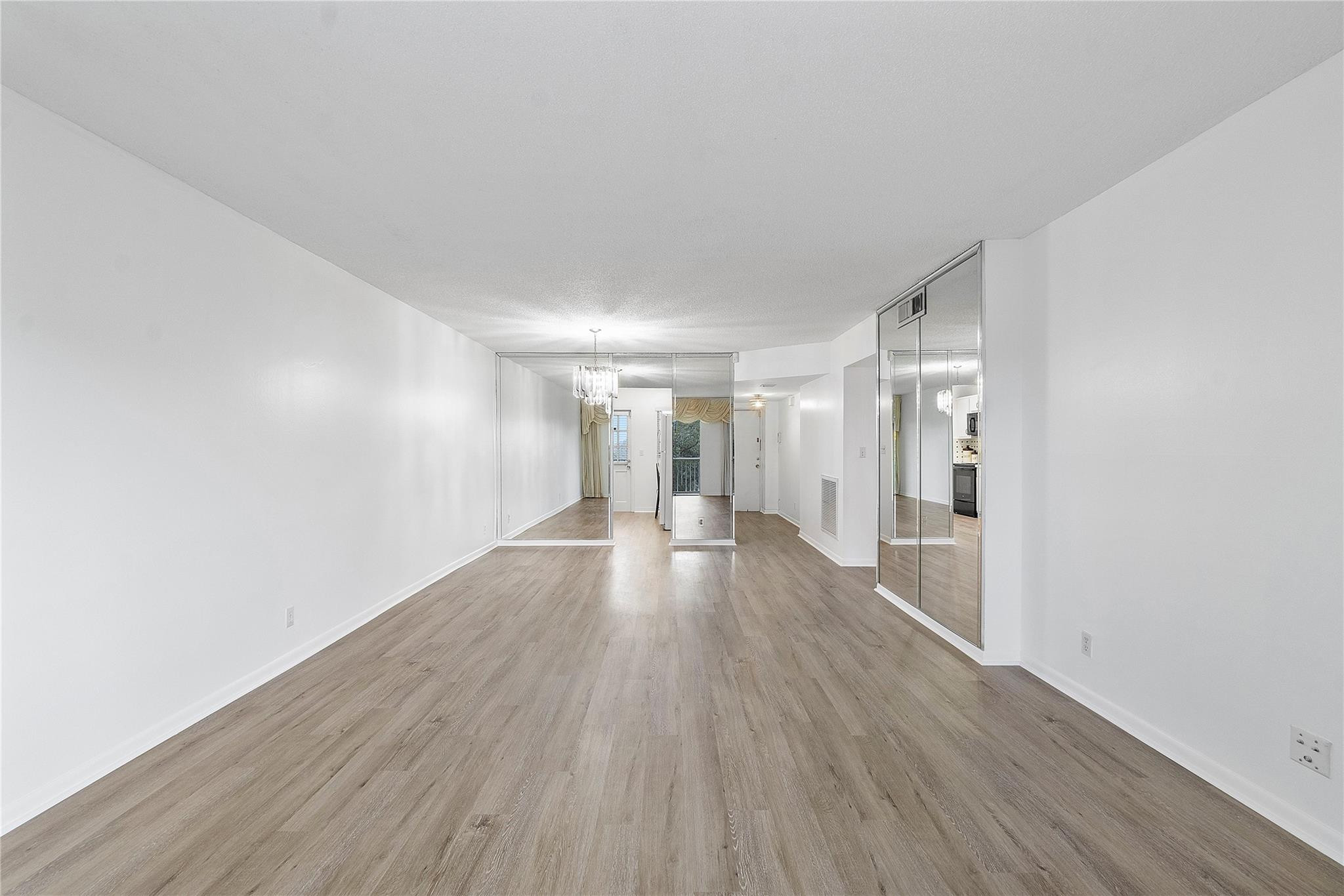 9101 W SAMPLE Road 402