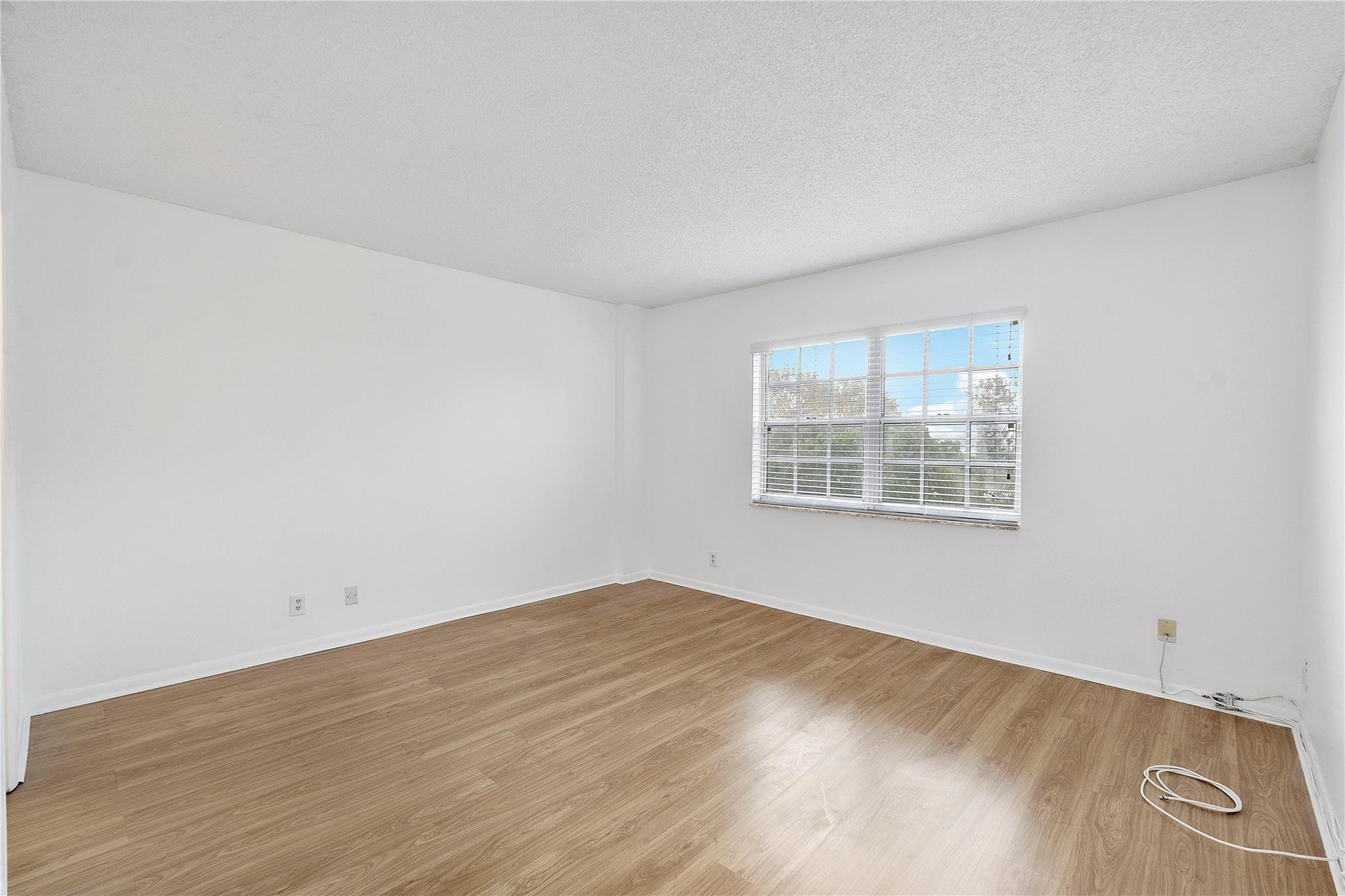 9101 W SAMPLE Road 402