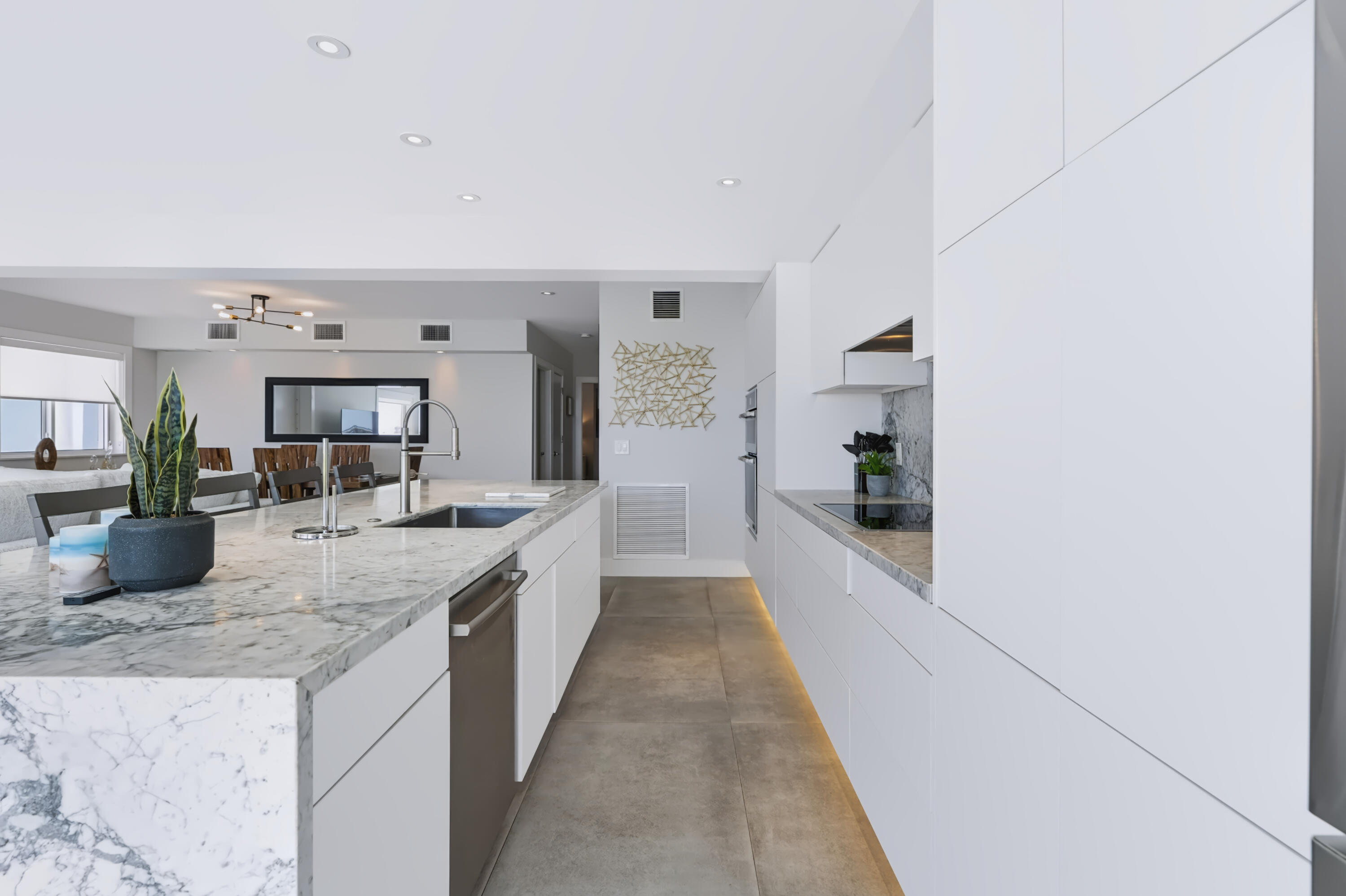 604 N OCEAN Boulevard 1B