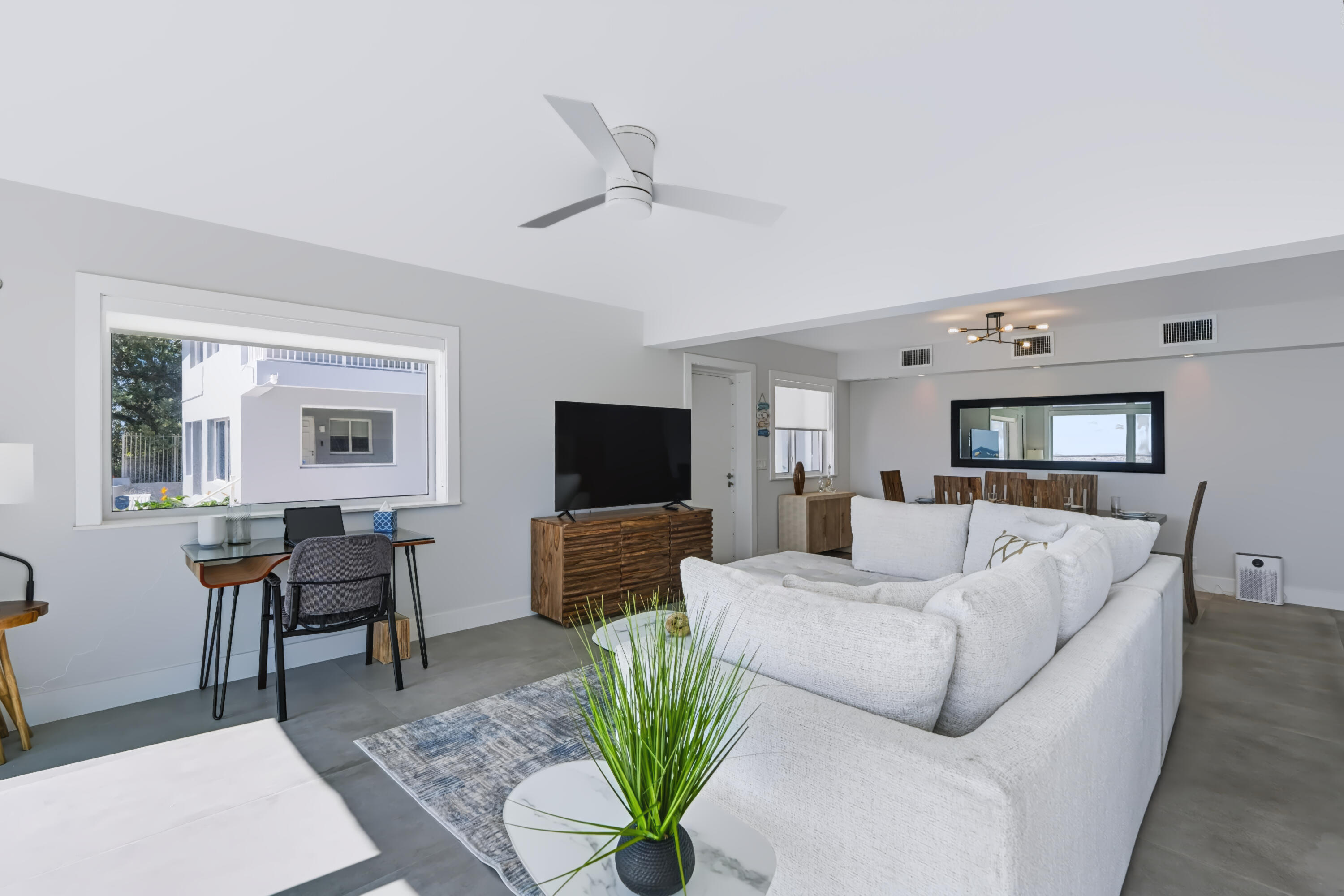 604 N OCEAN Boulevard 1B