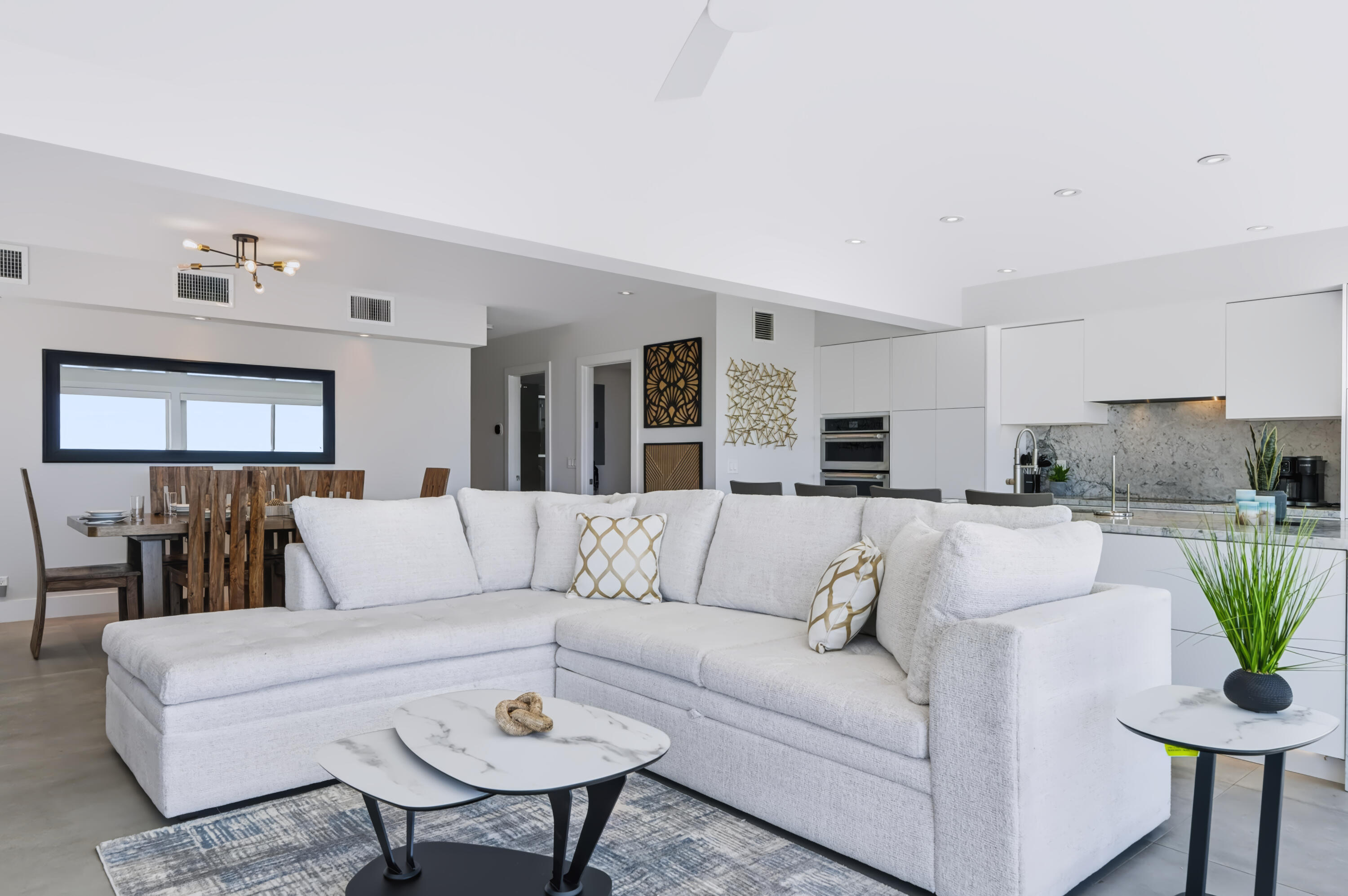 604 N OCEAN Boulevard 1B