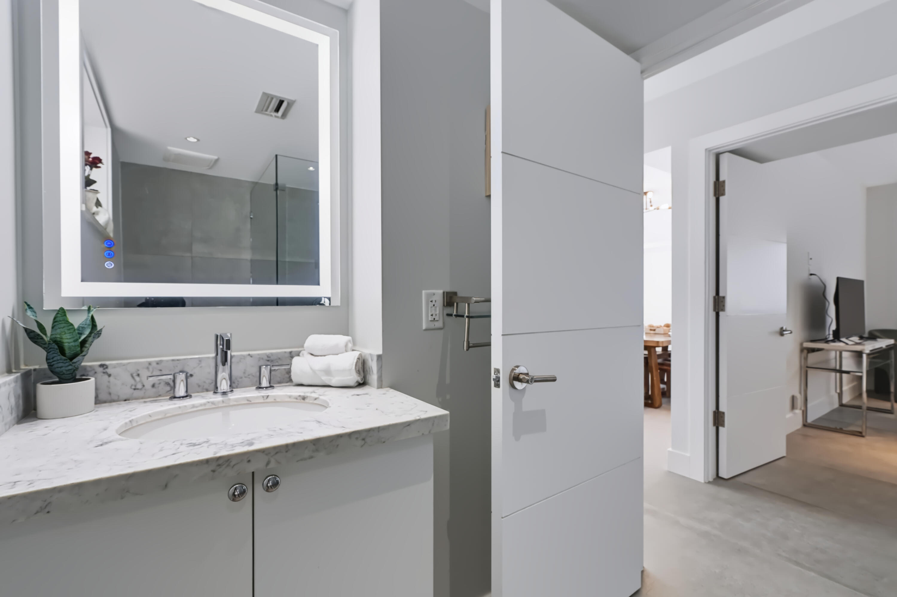604 N OCEAN Boulevard 1B