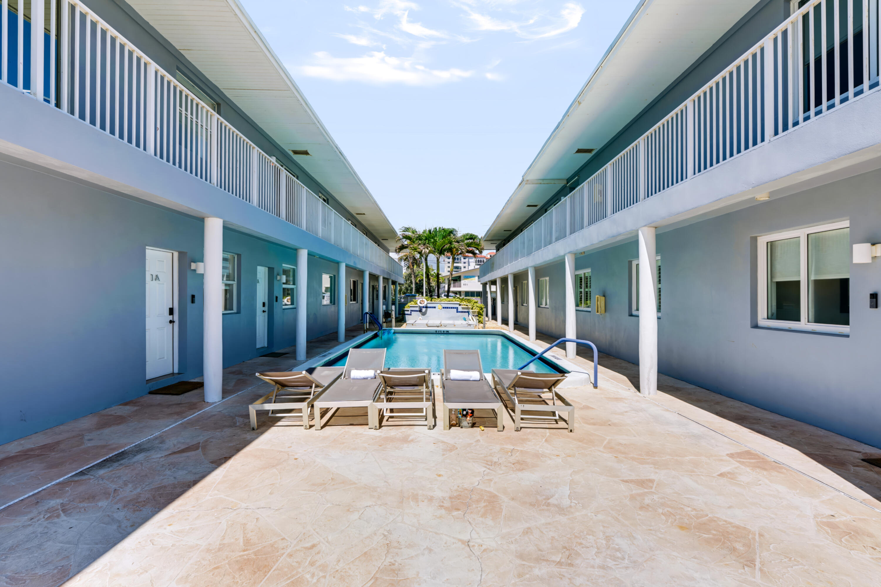 604 N OCEAN Boulevard 1B